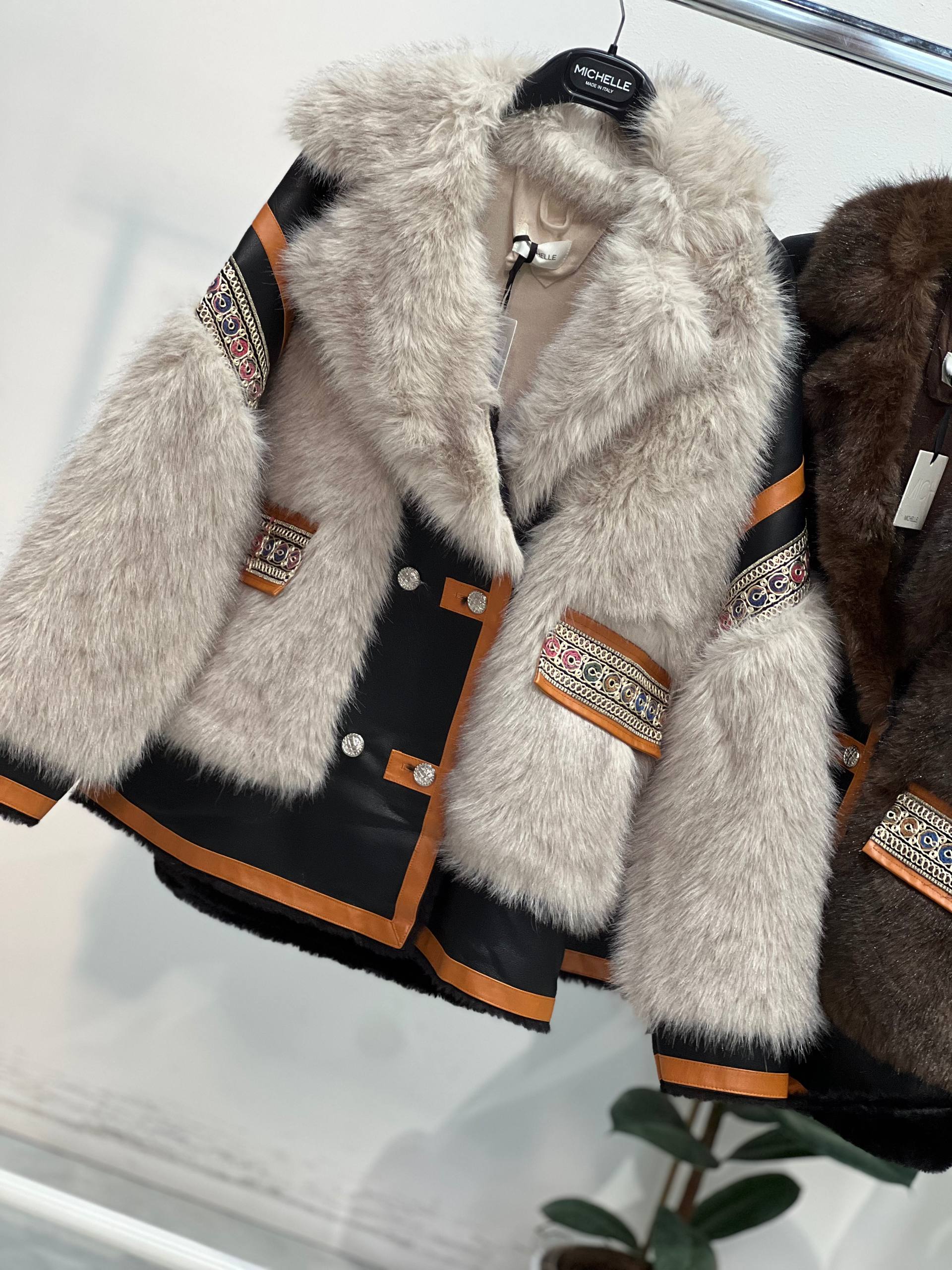 Amelie Follies (Michelle)