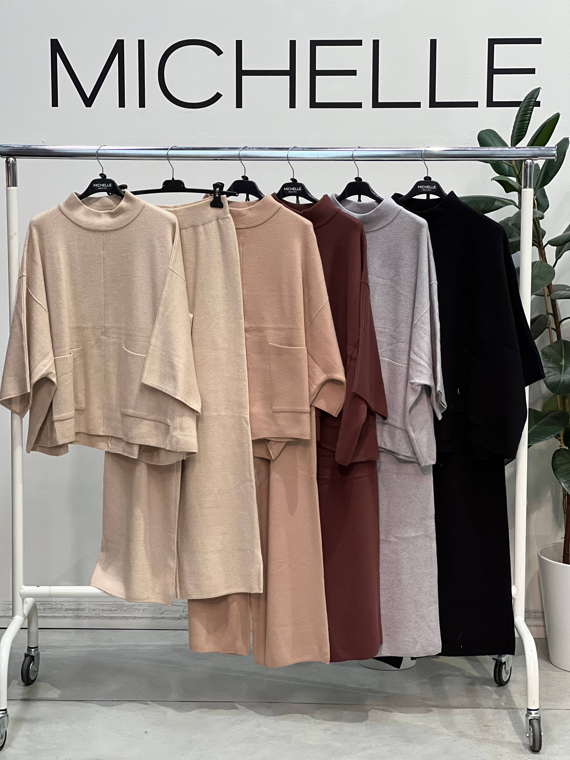 Amelie Follies (Michelle)