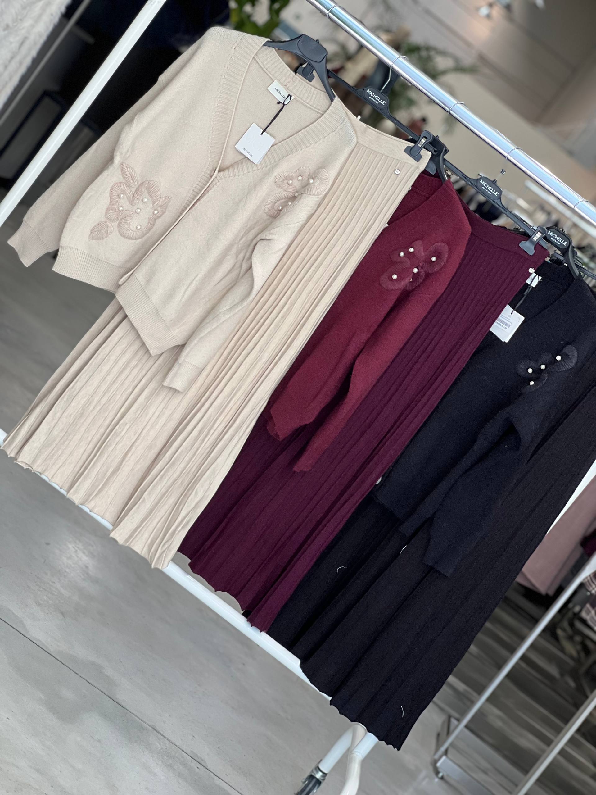 Amelie Follies (Michelle)