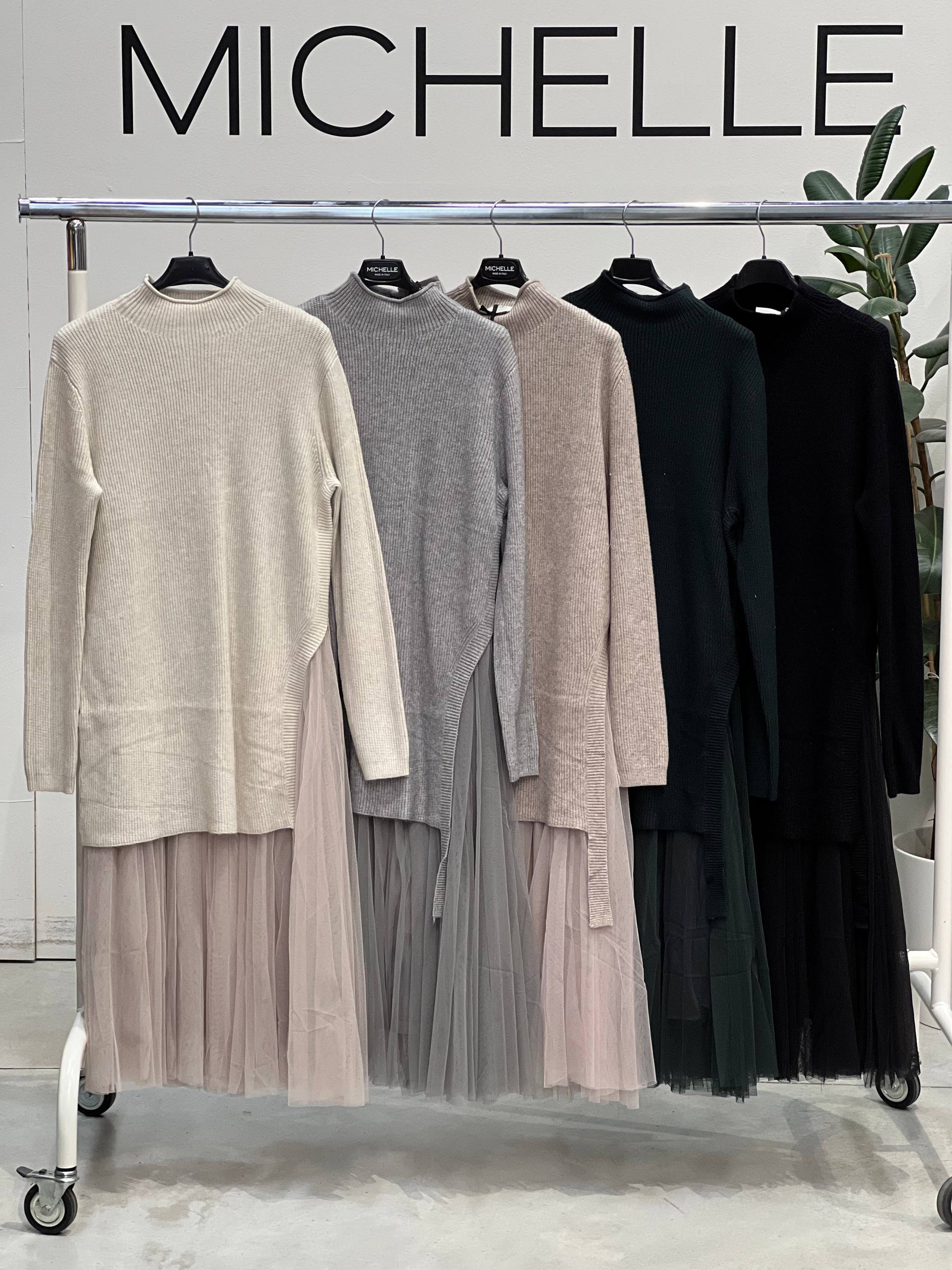 Amelie Follies (Michelle)