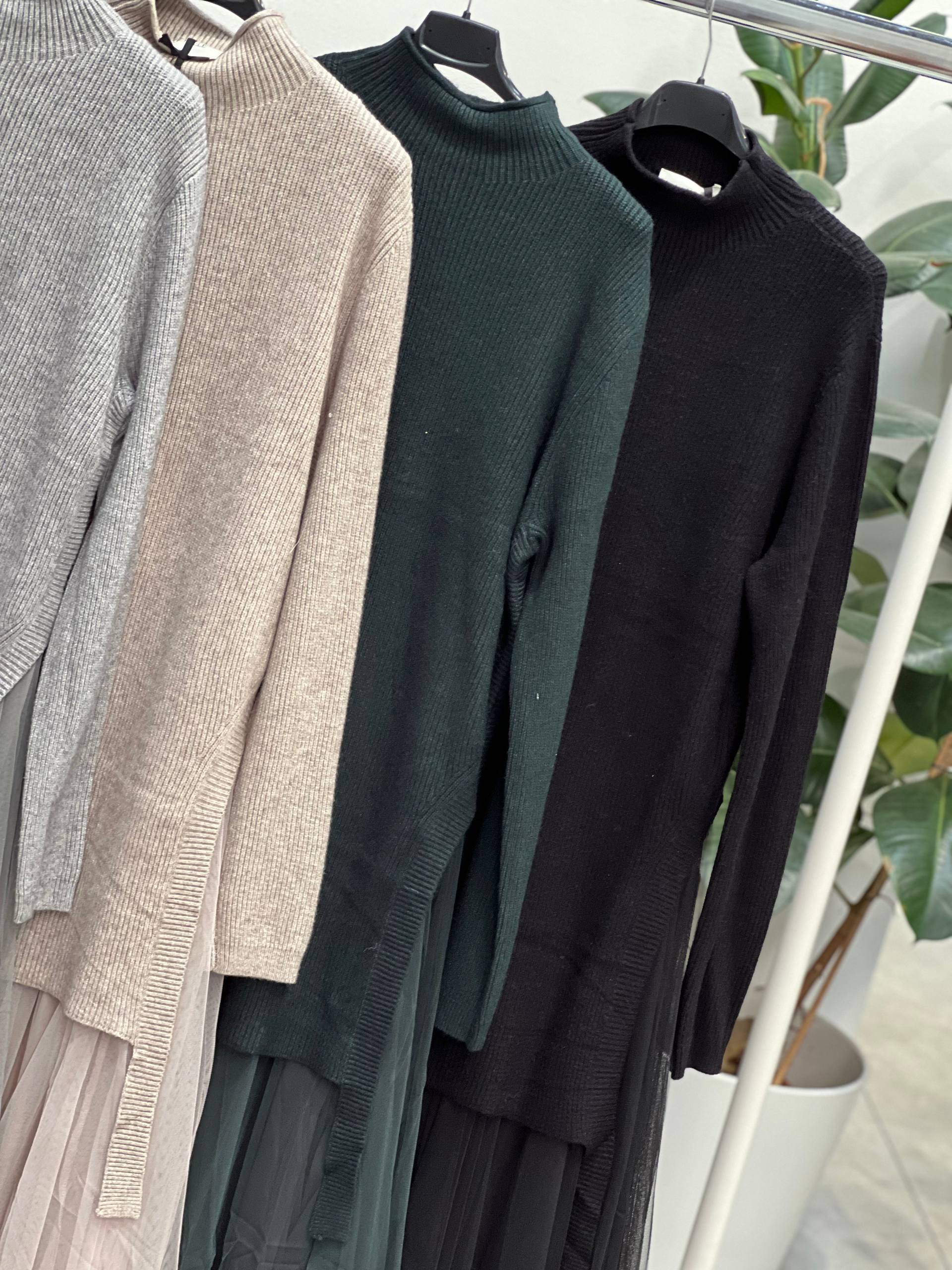 Amelie Follies (Michelle)