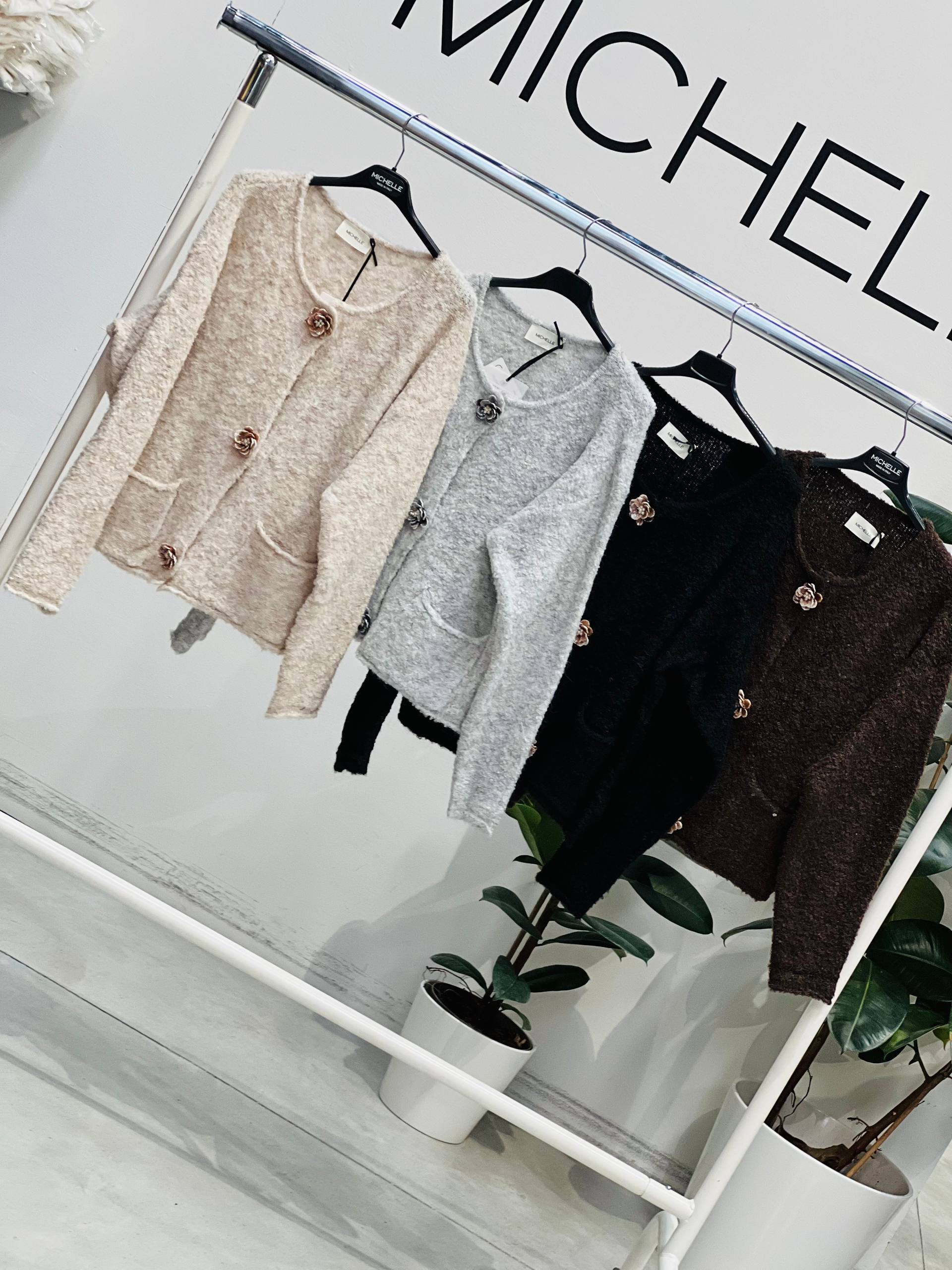 Amelie Follies (Michelle)