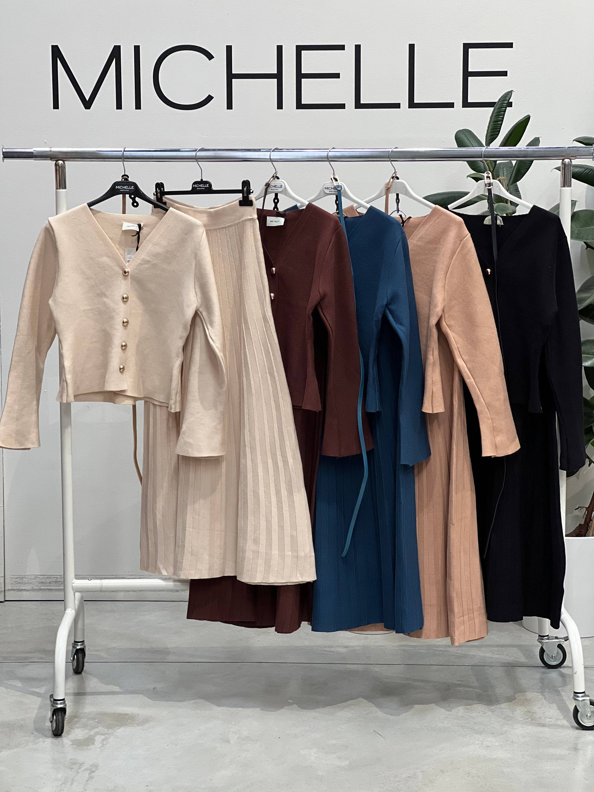 Amelie Follies (Michelle)