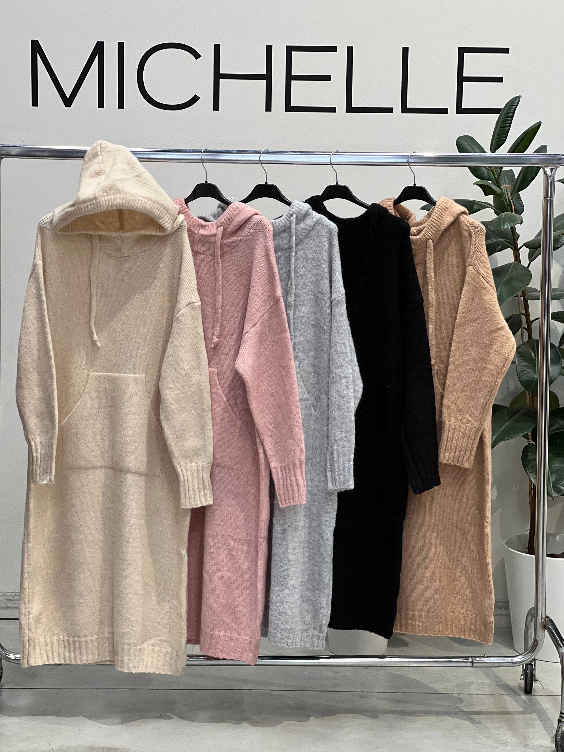 Amelie Follies (Michelle)