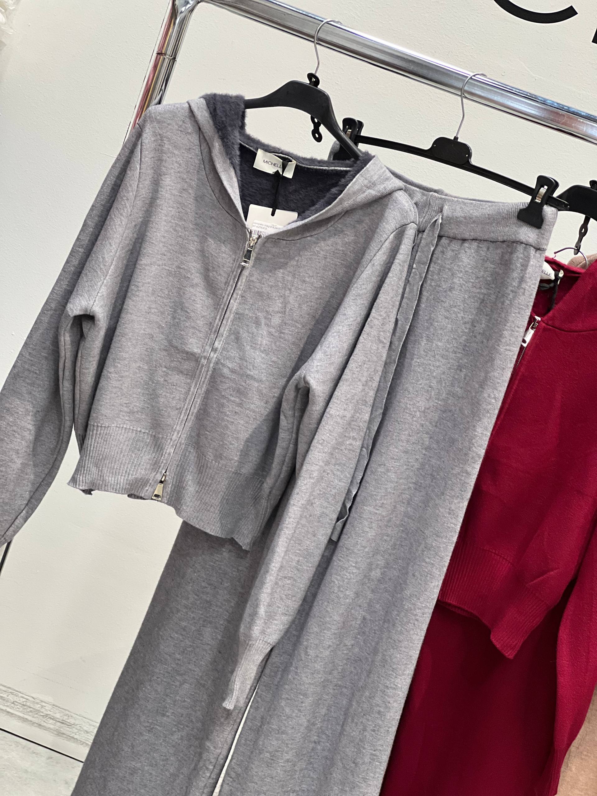 Amelie Follies (Michelle)