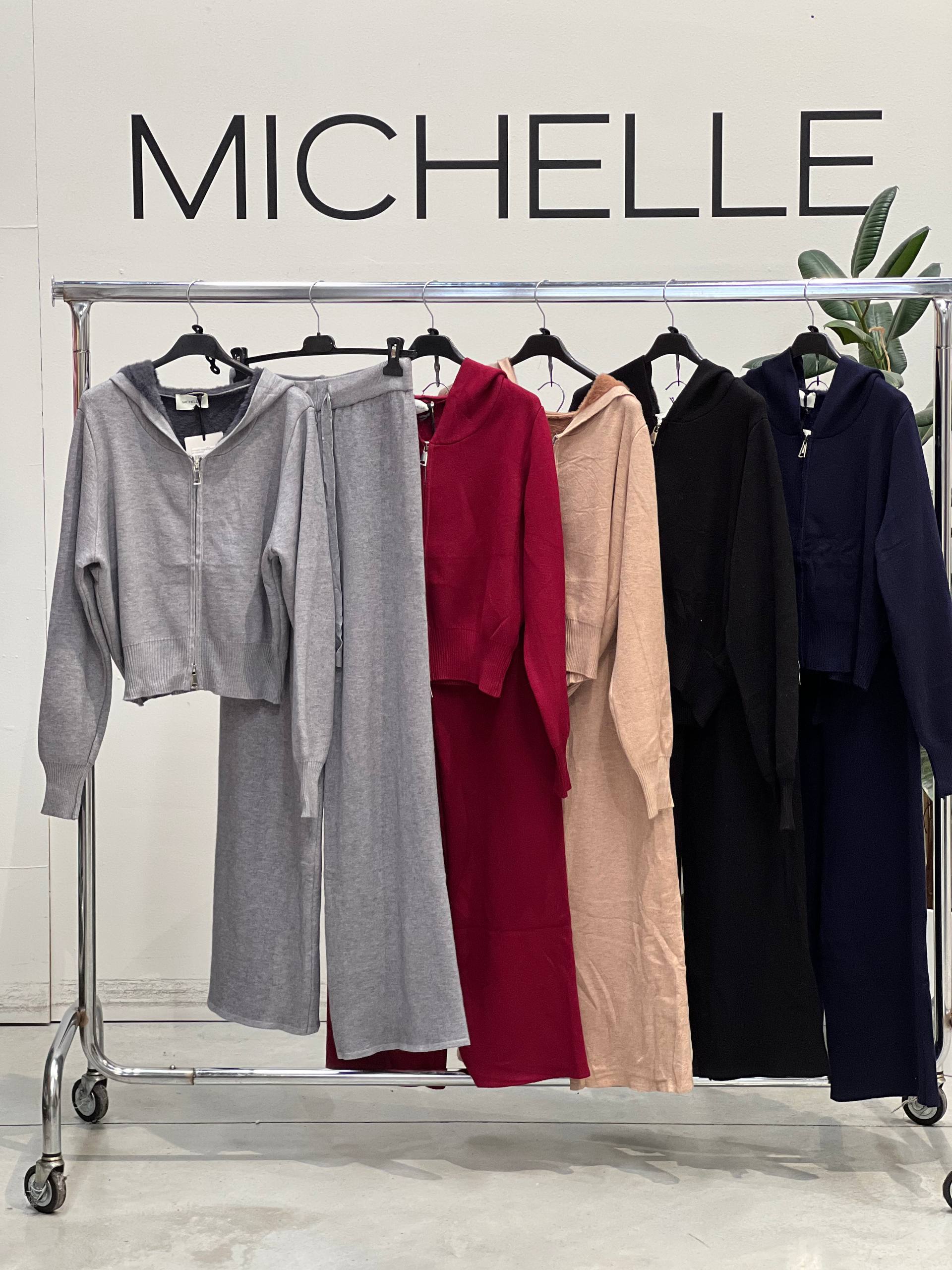 Amelie Follies (Michelle)