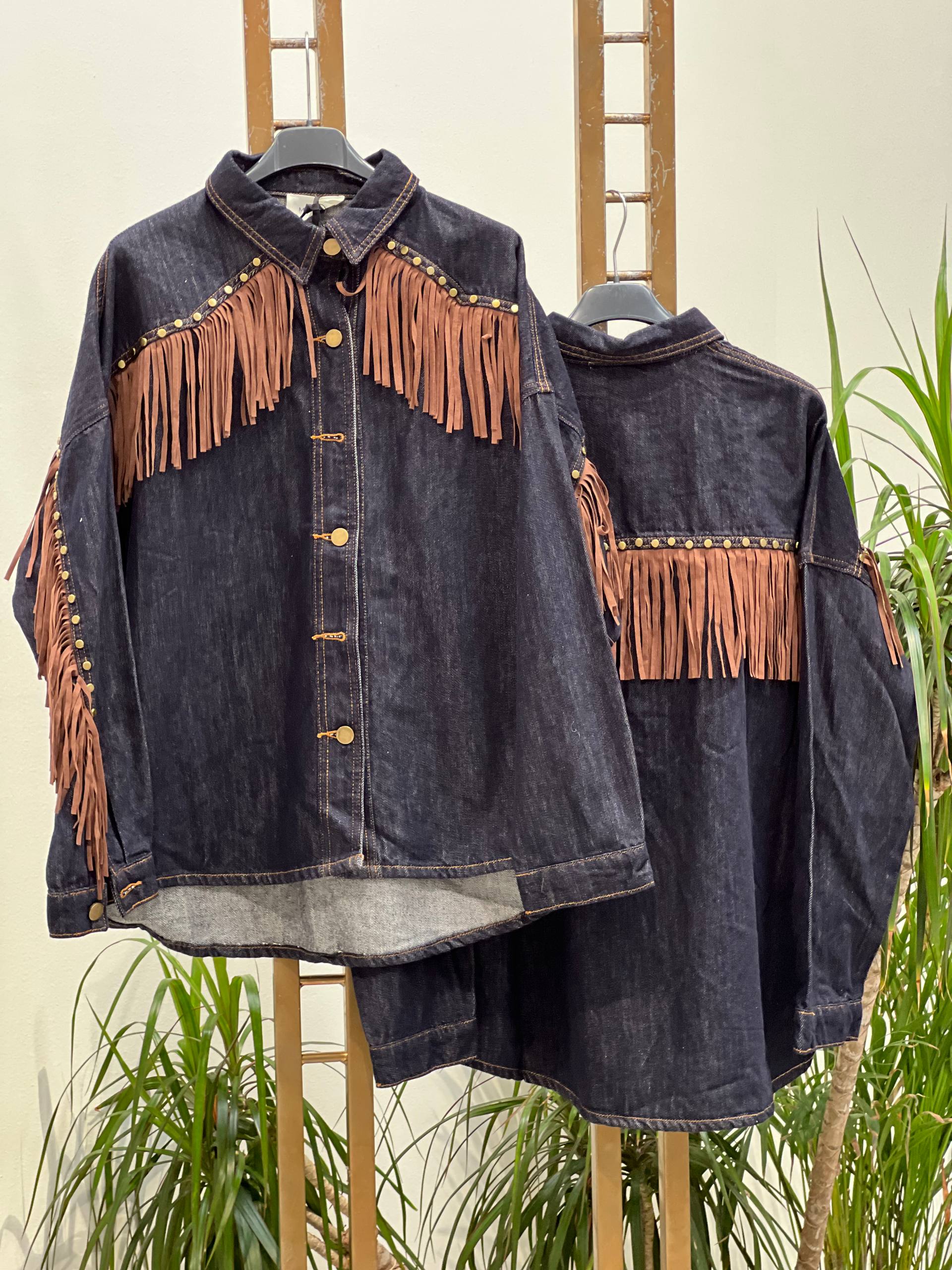 Amelie Follies (Michelle)