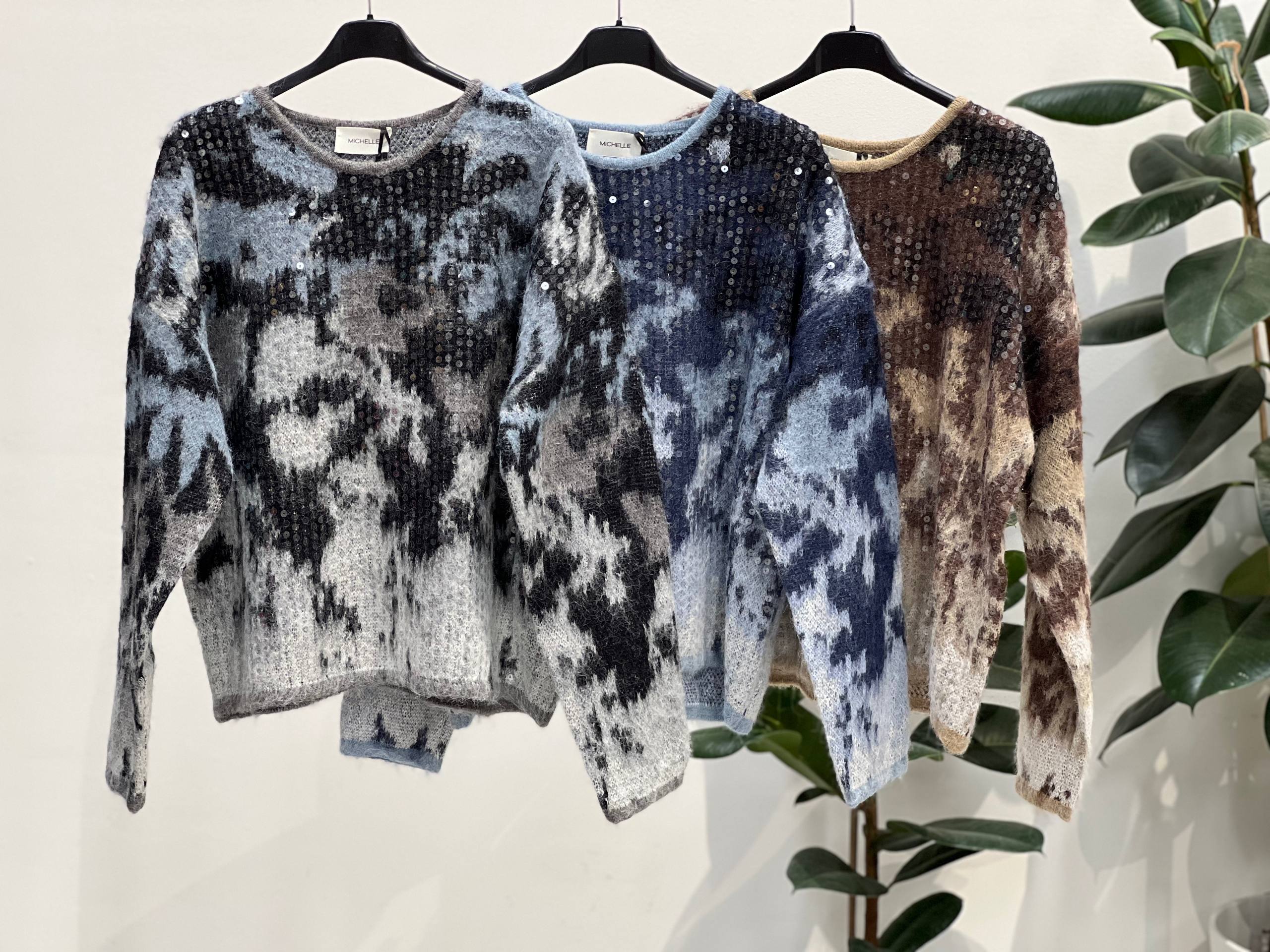 Amelie Follies (Michelle)