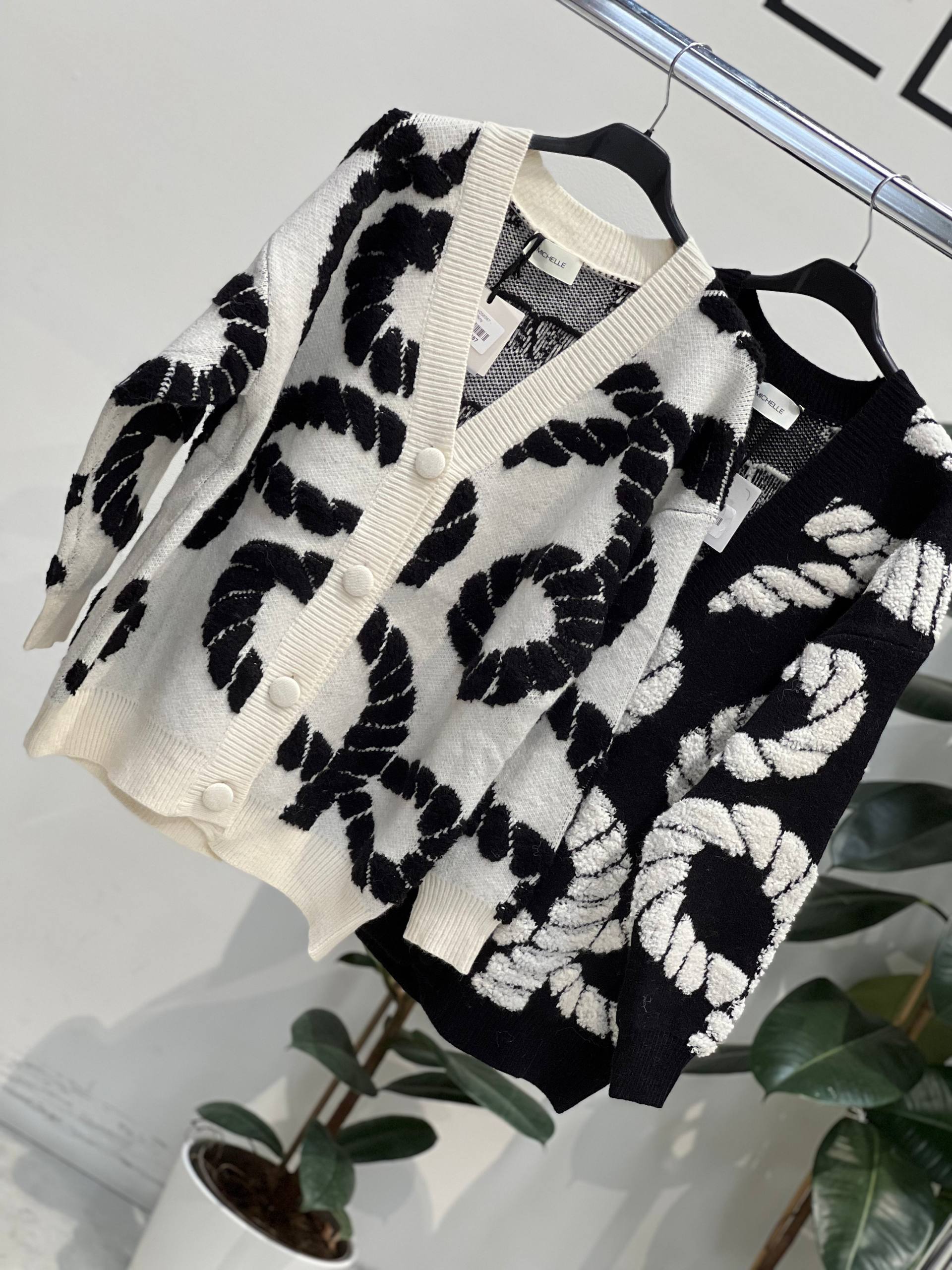 Amelie Follies (Michelle)