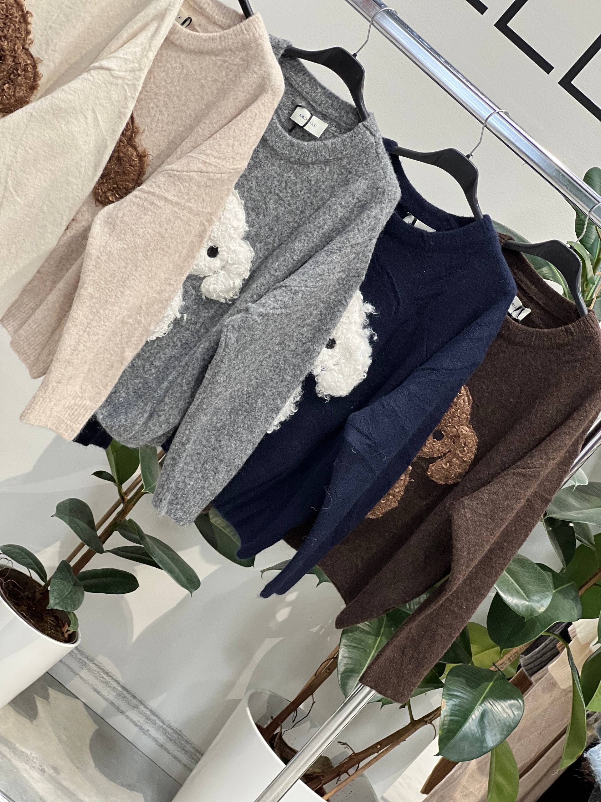 Amelie Follies (Michelle)