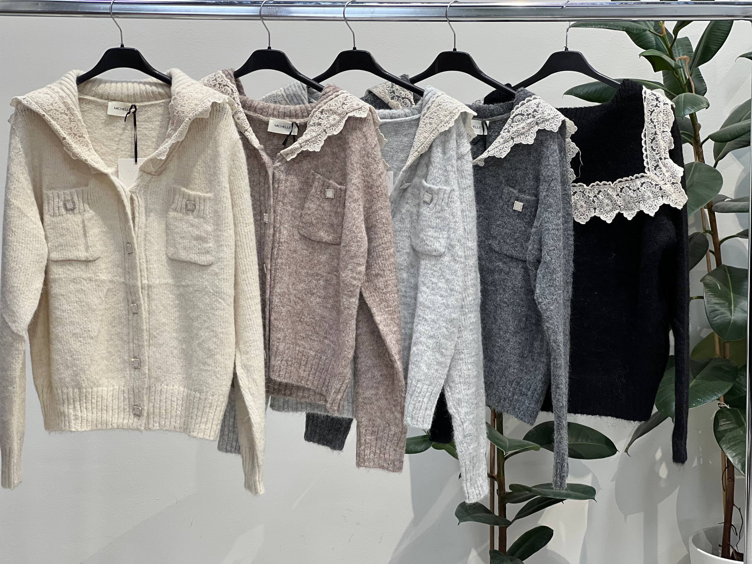 Amelie Follies (Michelle)