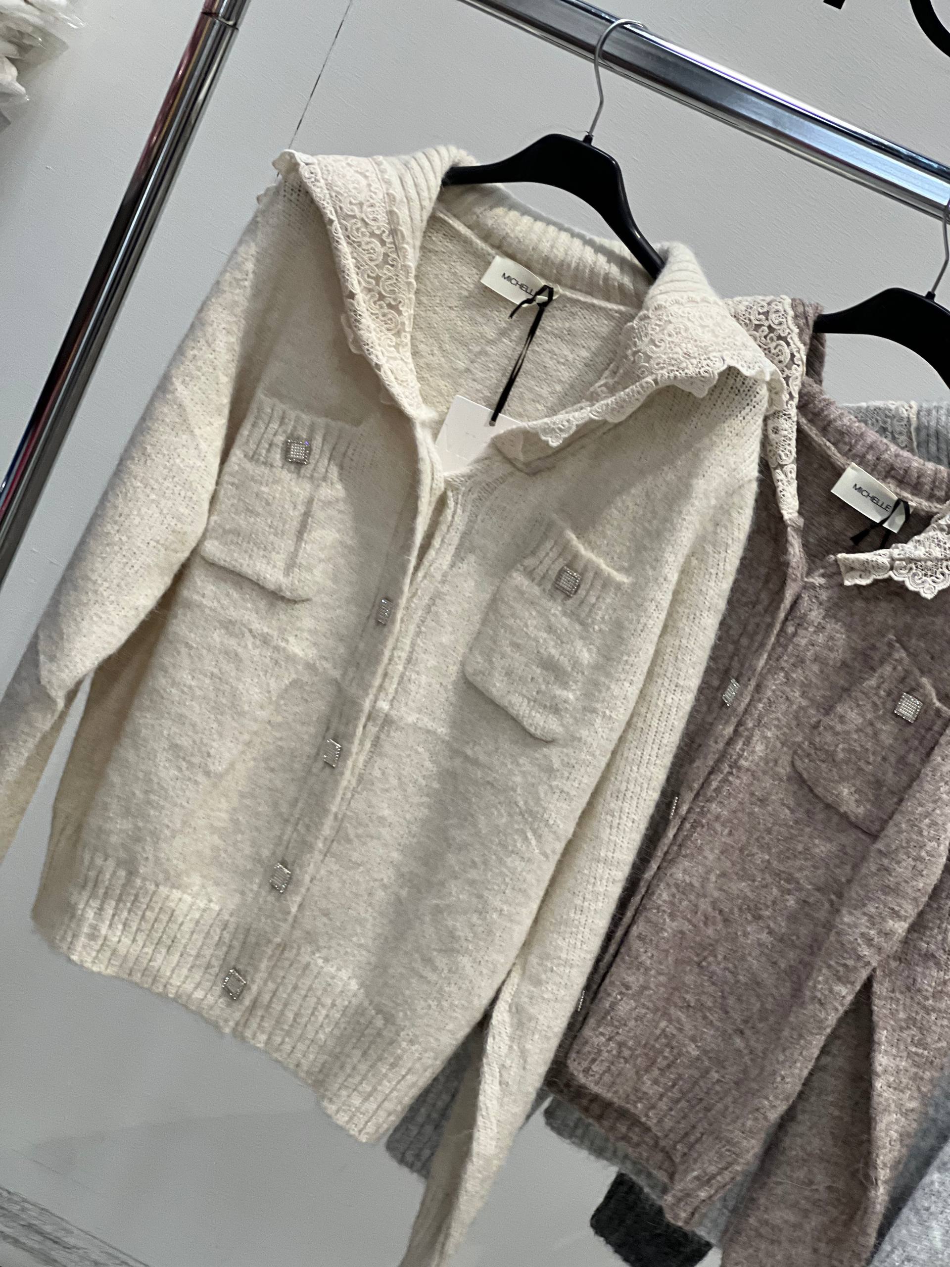 Amelie Follies (Michelle)