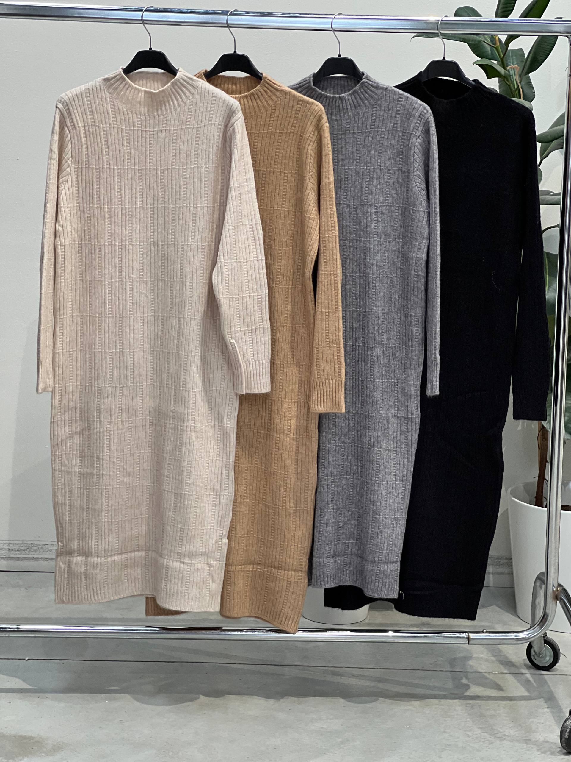 Amelie Follies (Michelle)