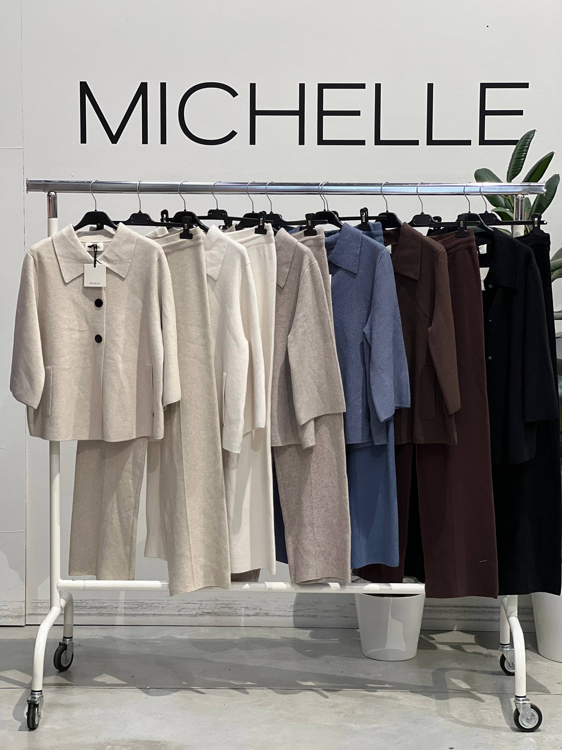 Amelie Follies (Michelle)