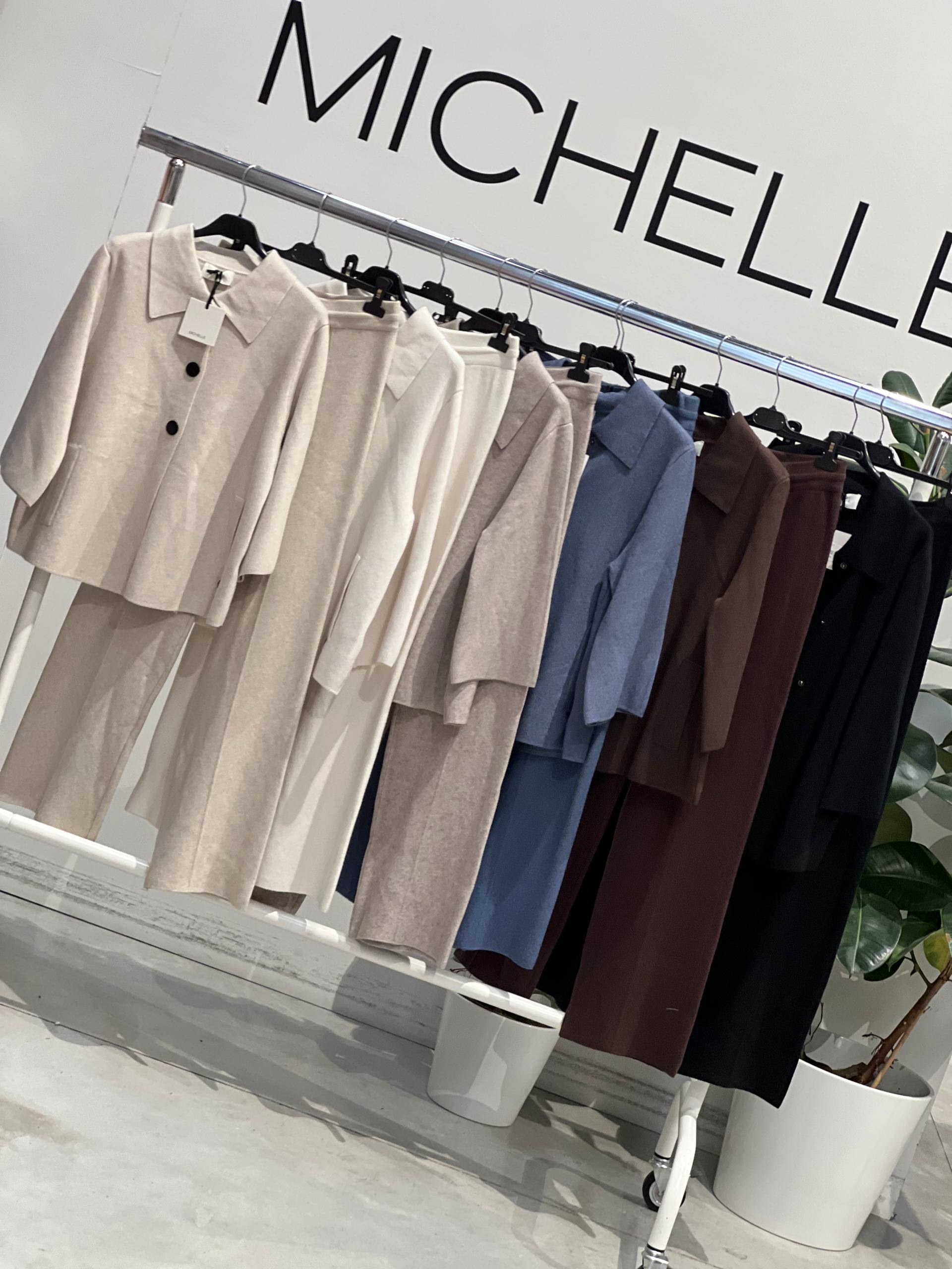 Amelie Follies (Michelle)