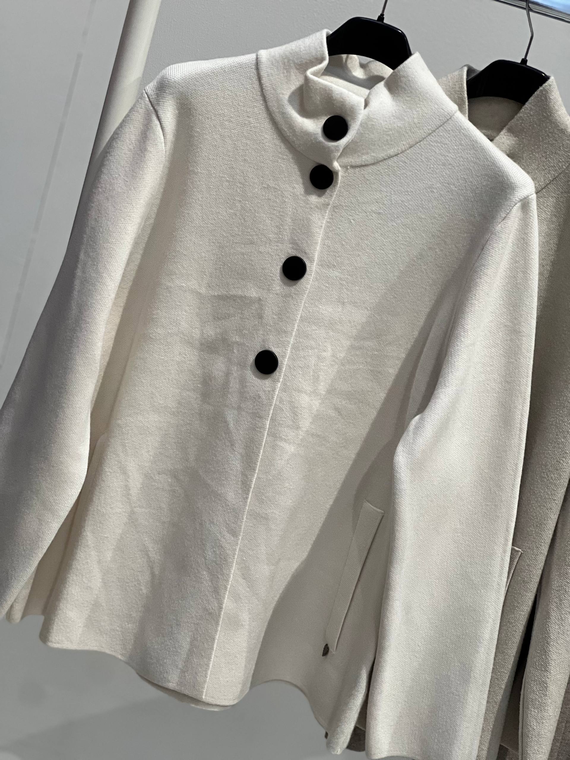 Amelie Follies (Michelle)