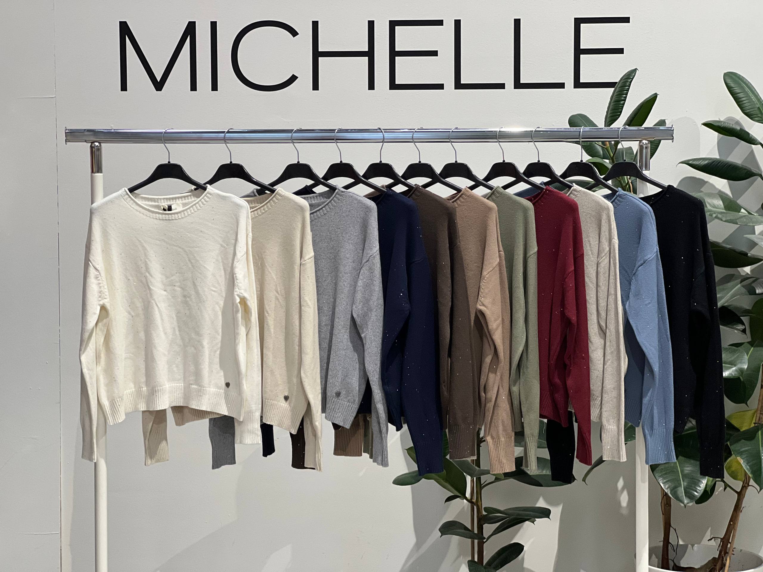 Amelie Follies (Michelle)