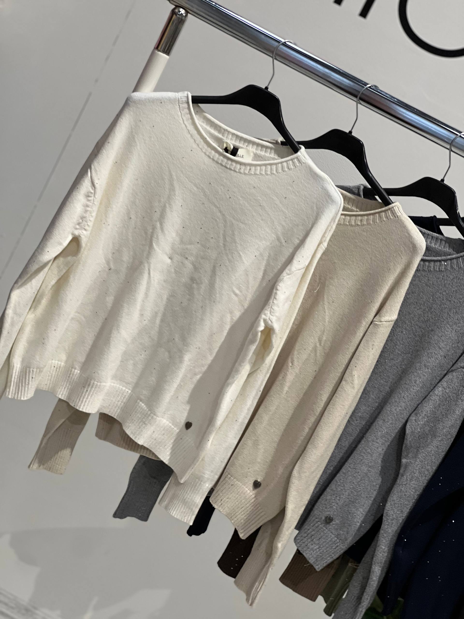 Amelie Follies (Michelle)