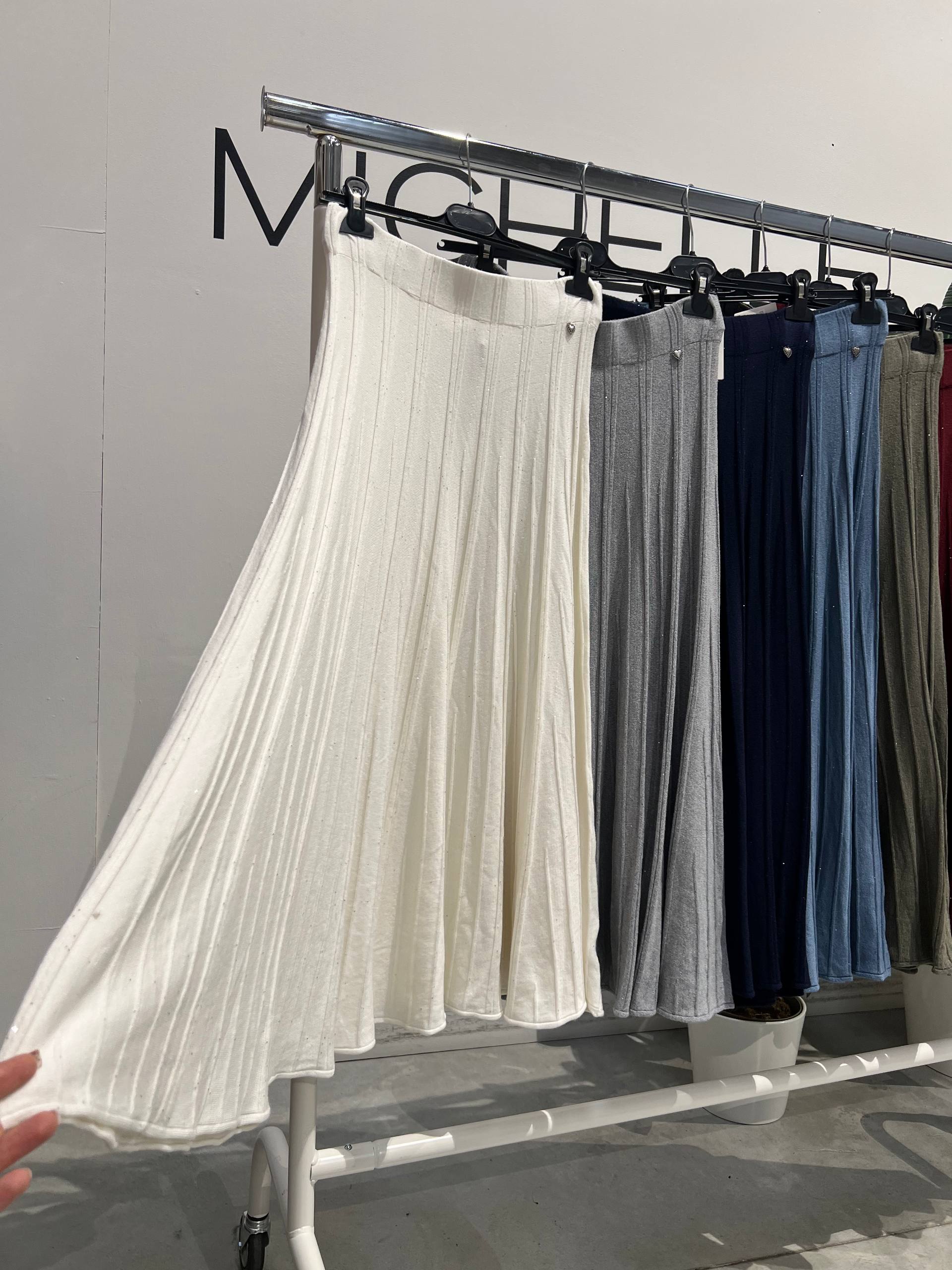 Amelie Follies (Michelle)