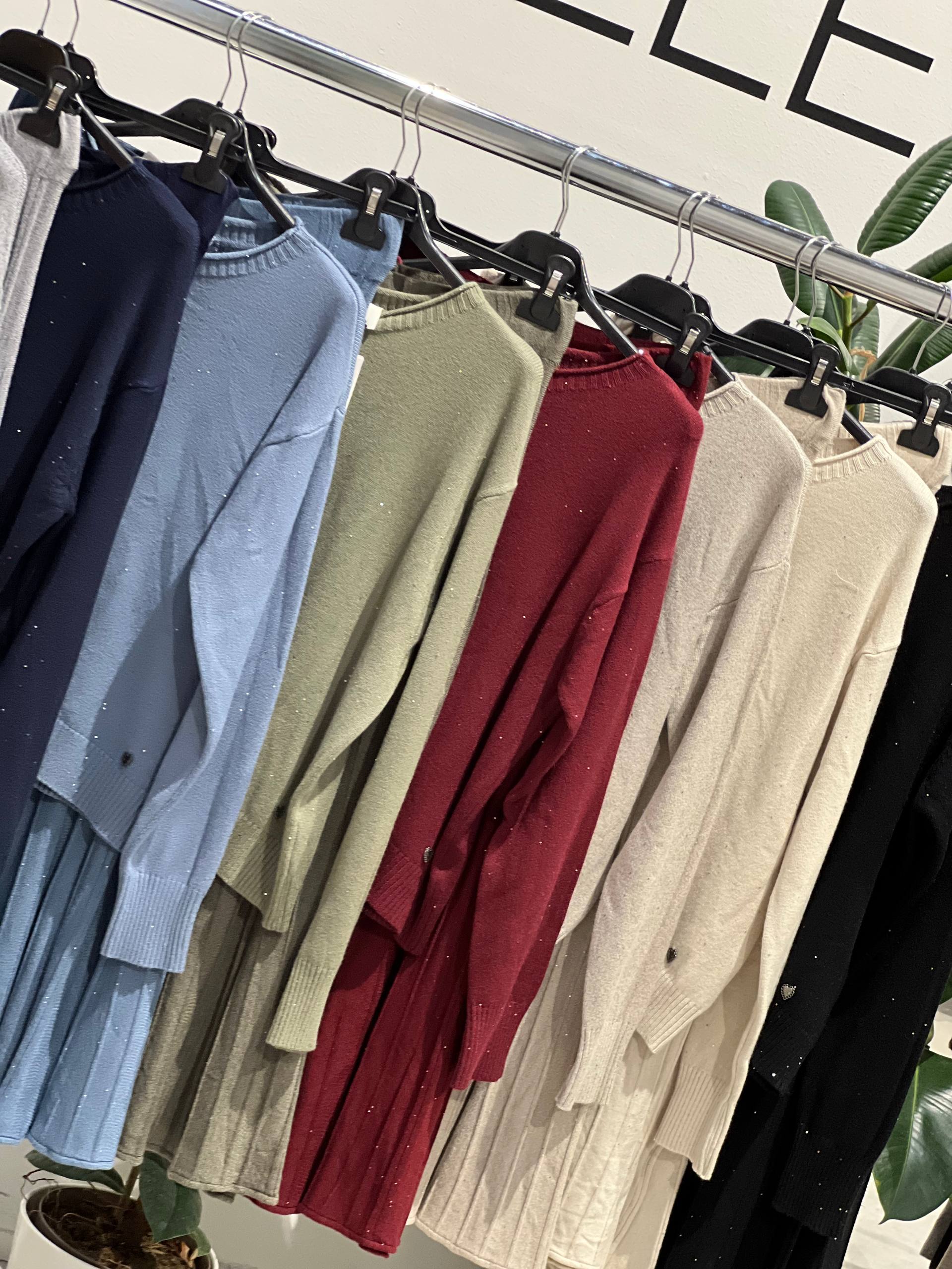 Amelie Follies (Michelle)