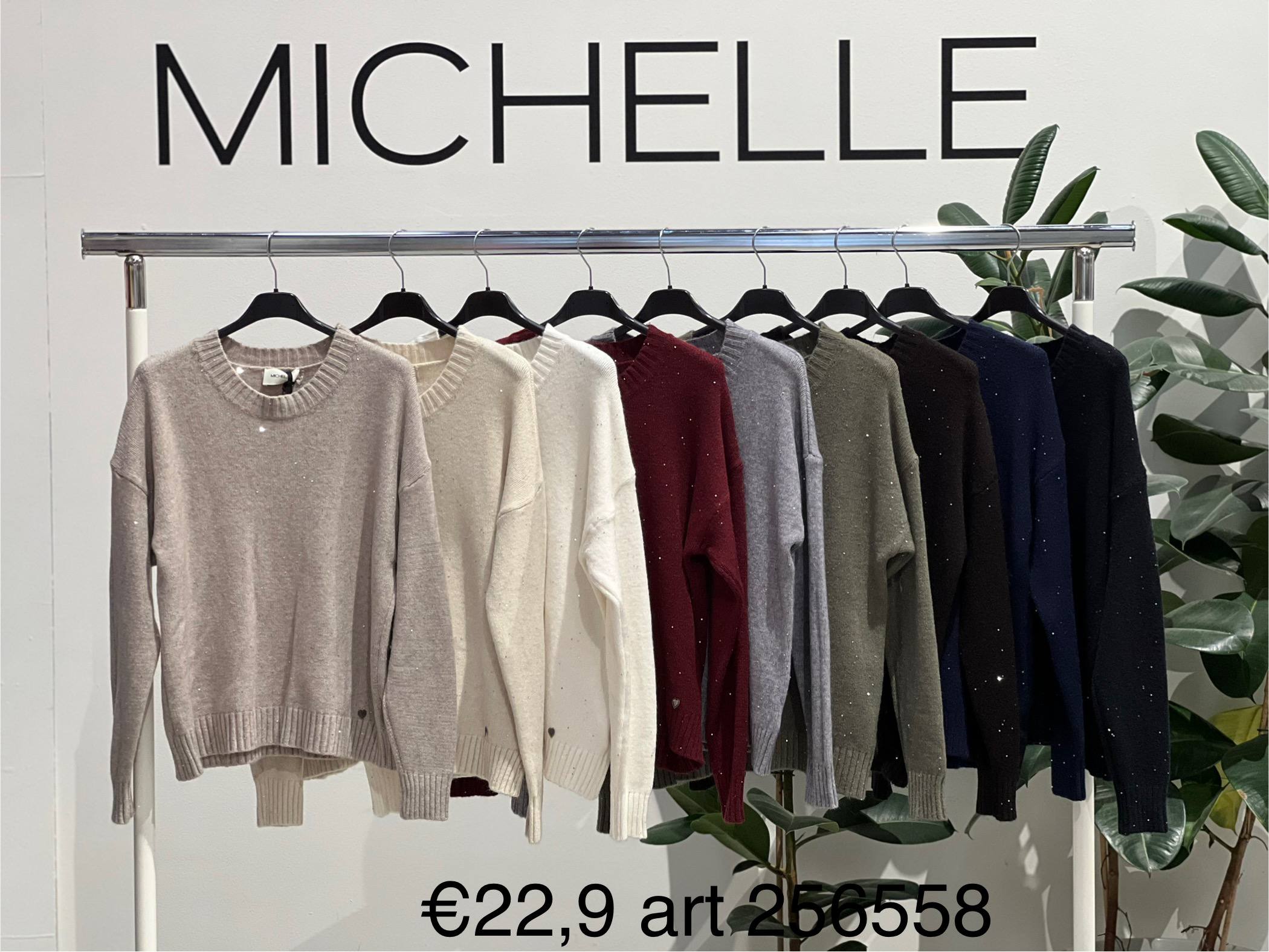 Amelie Follies (Michelle)