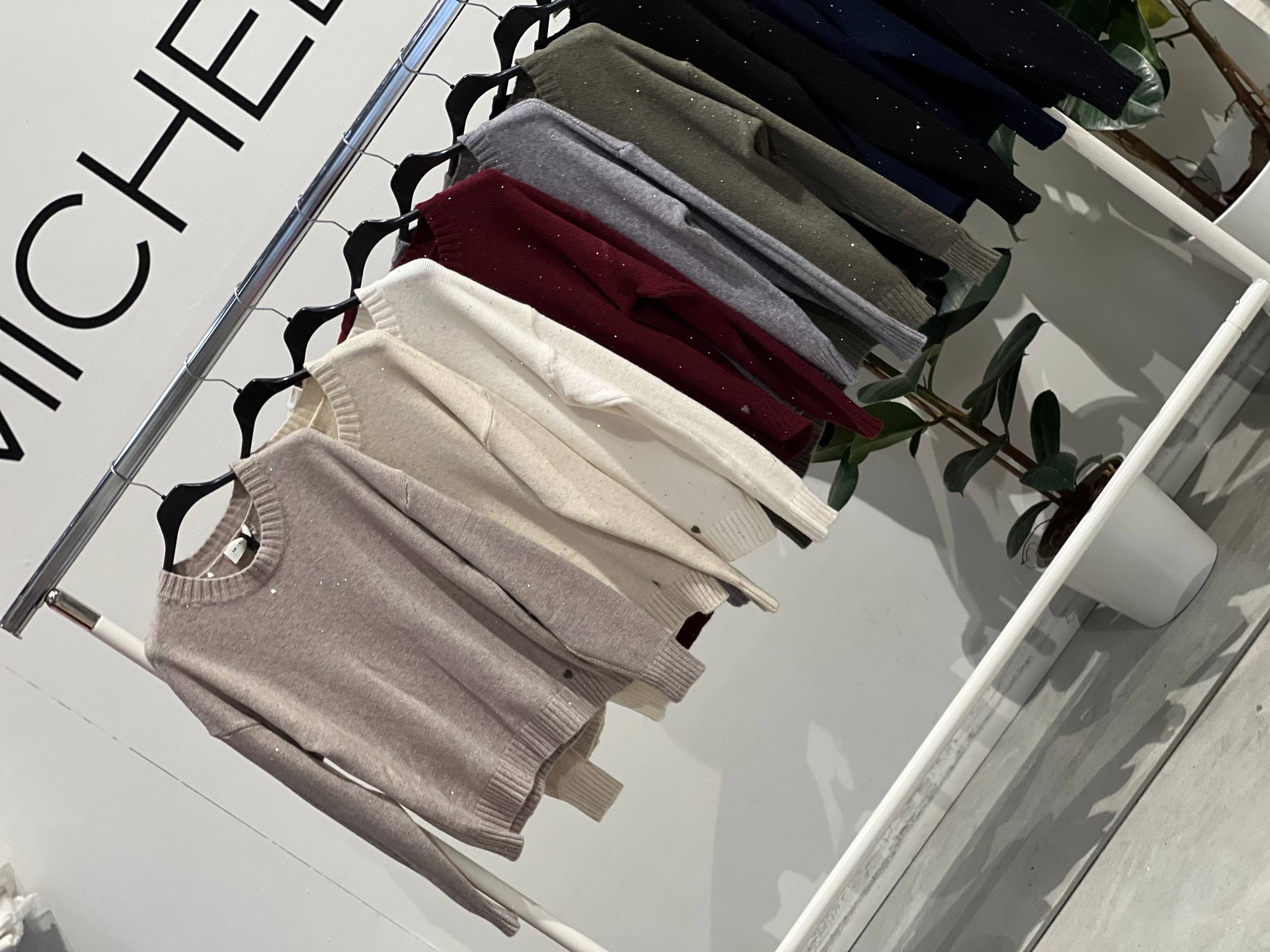 Amelie Follies (Michelle)