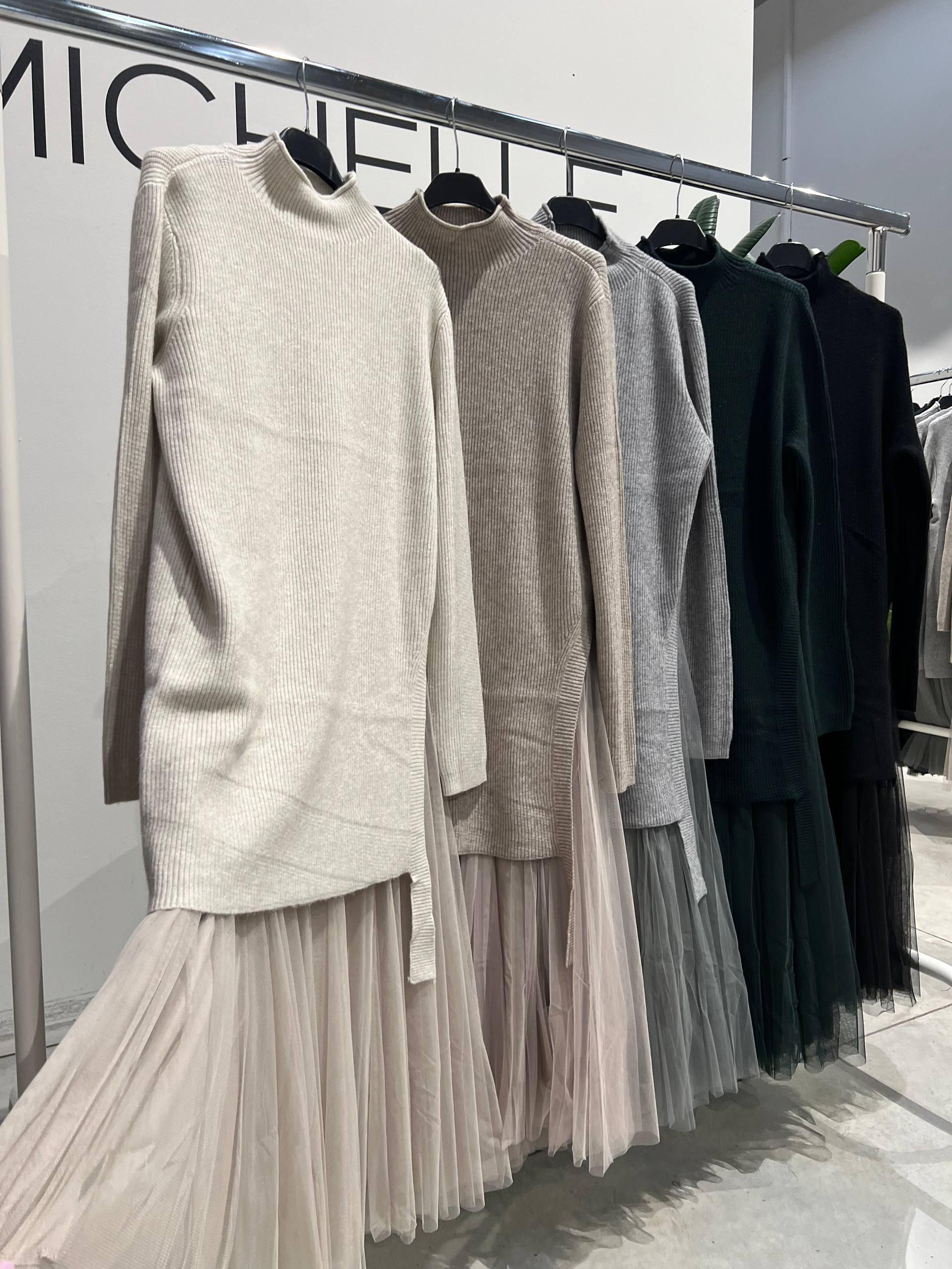 Amelie Follies (Michelle)