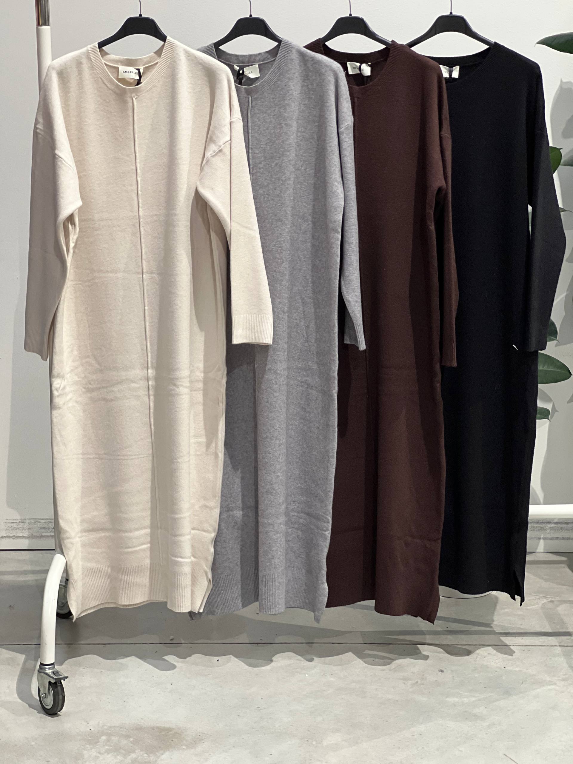 Amelie Follies (Michelle)