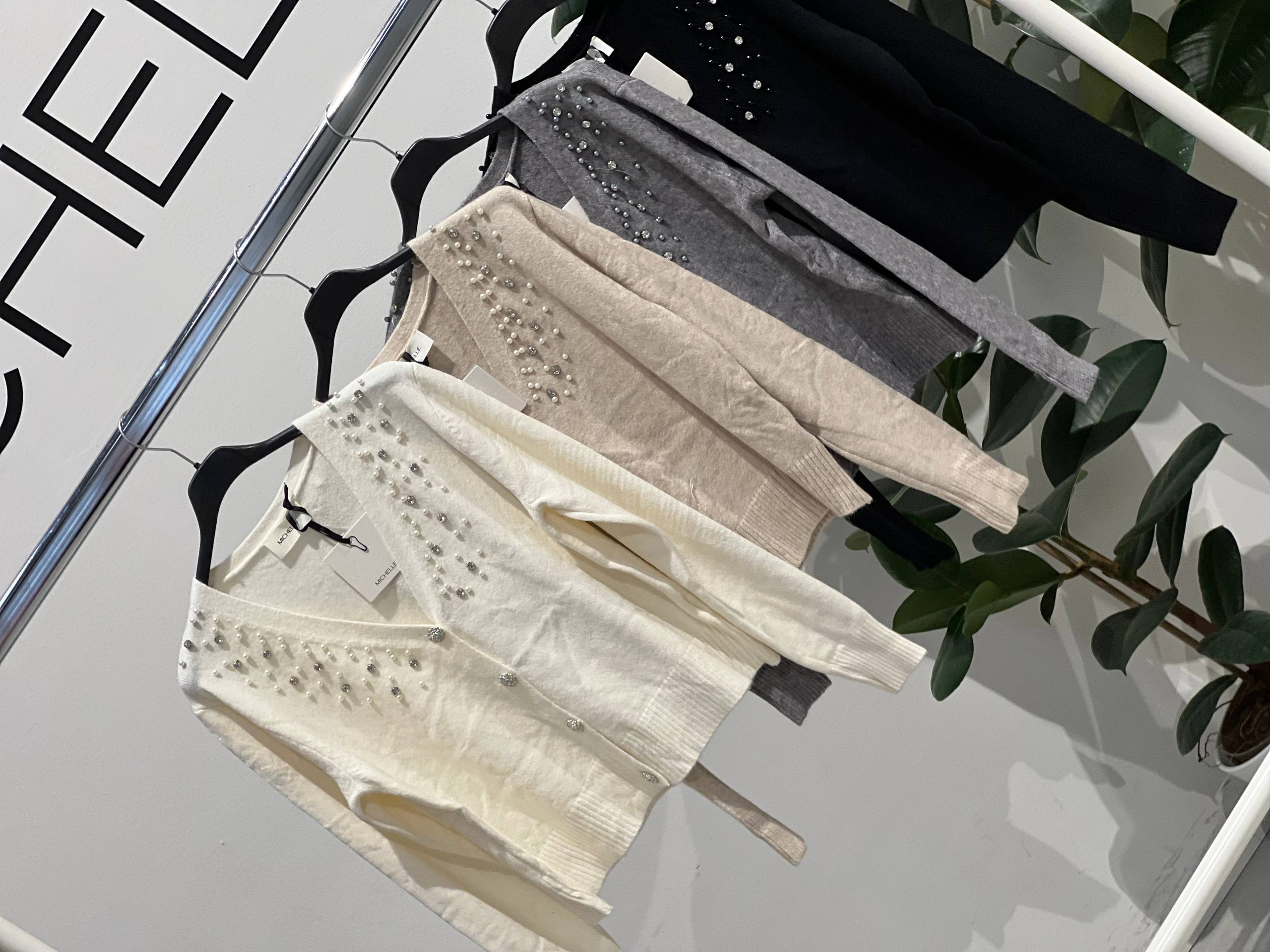 Amelie Follies (Michelle)