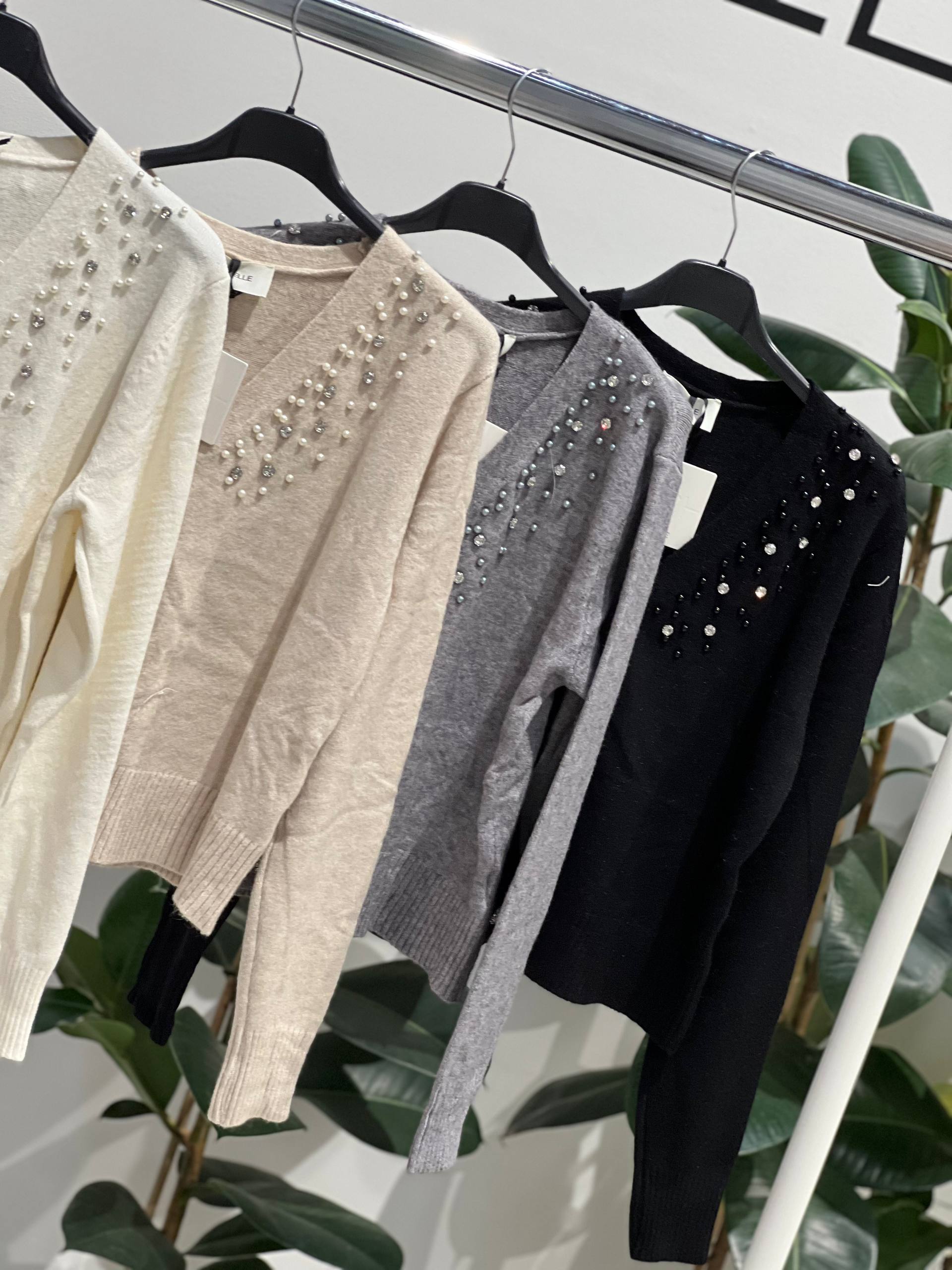 Amelie Follies (Michelle)