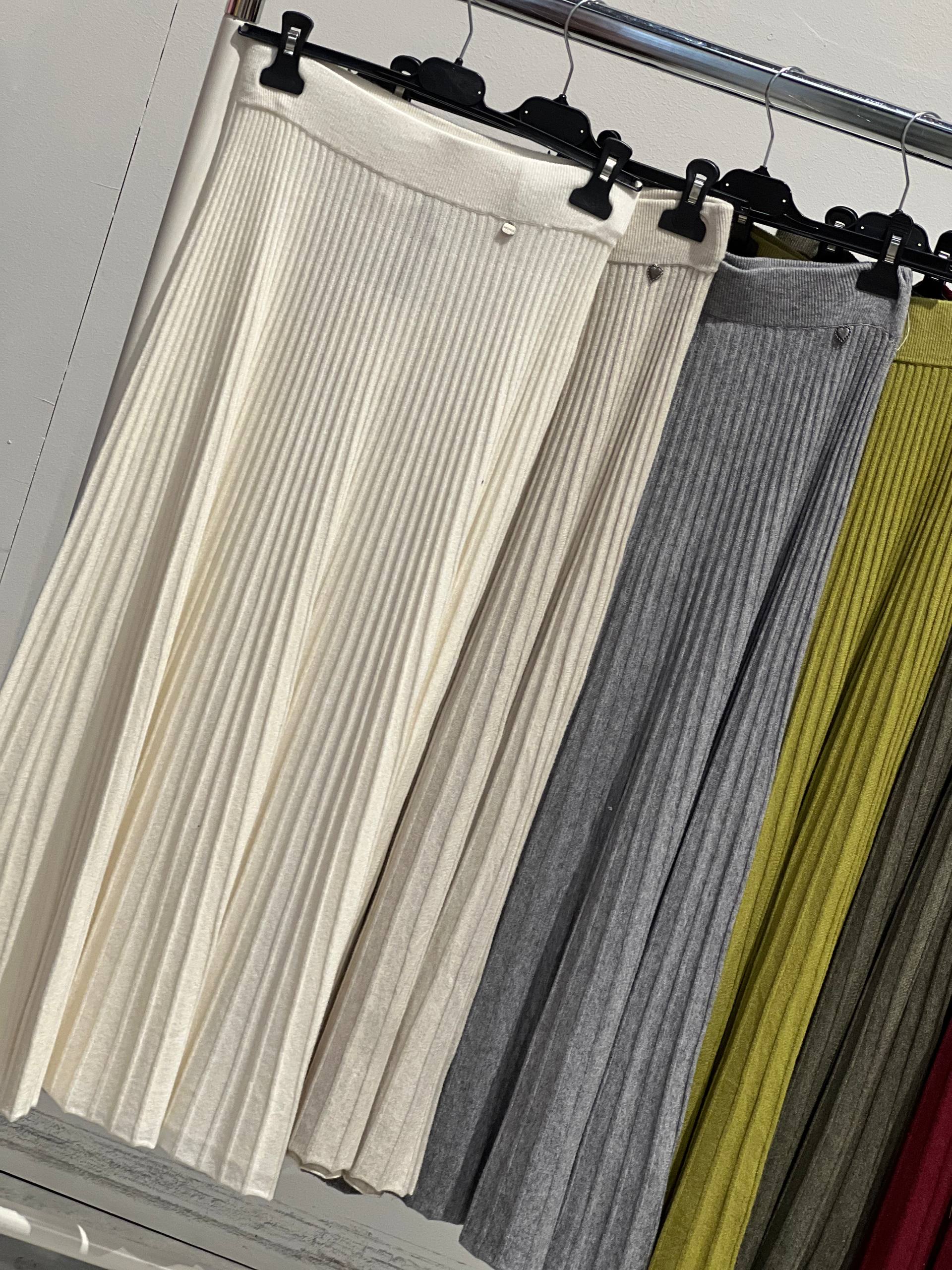 Amelie Follies (Michelle)