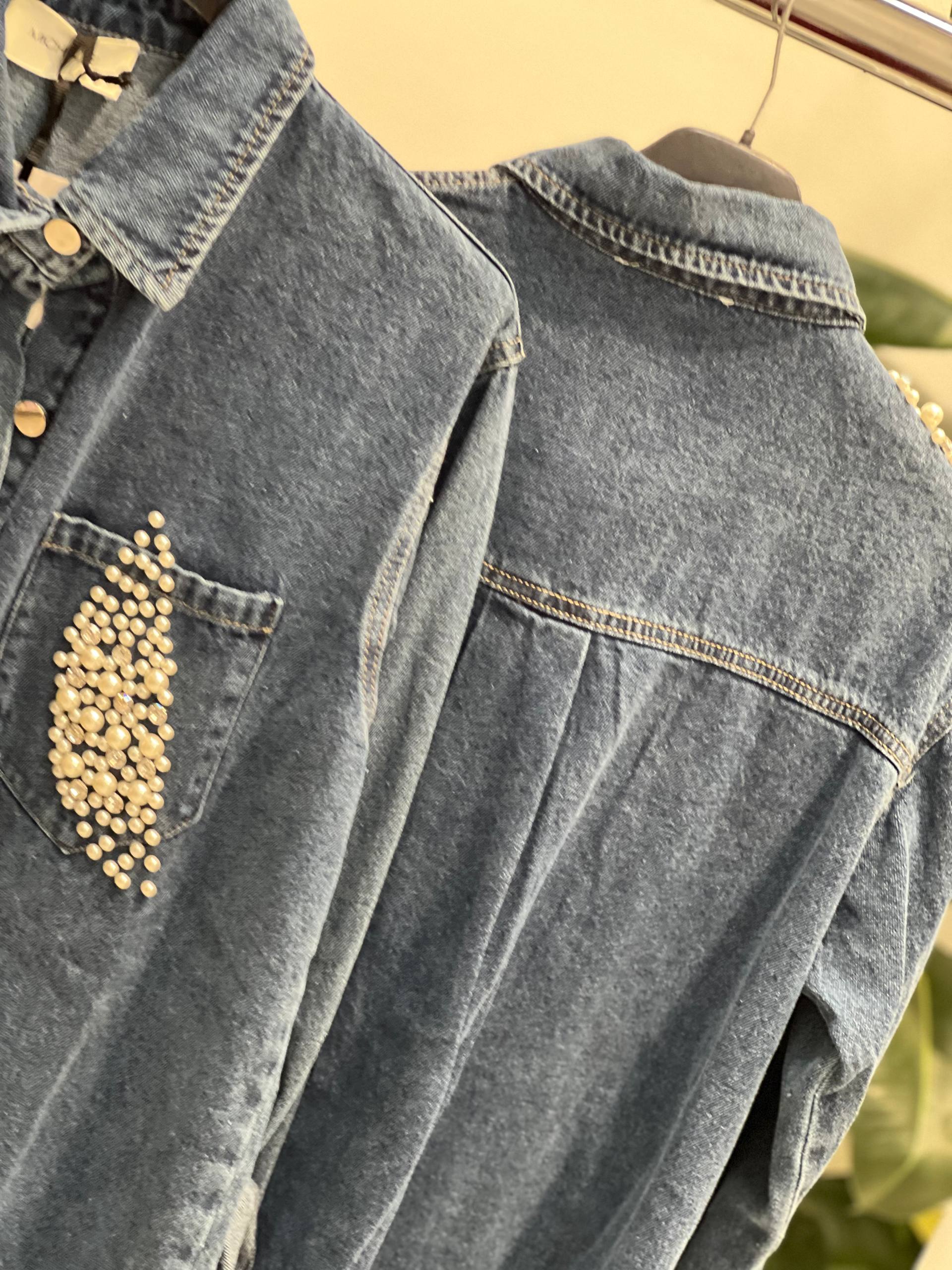 Amelie Follies (Michelle)