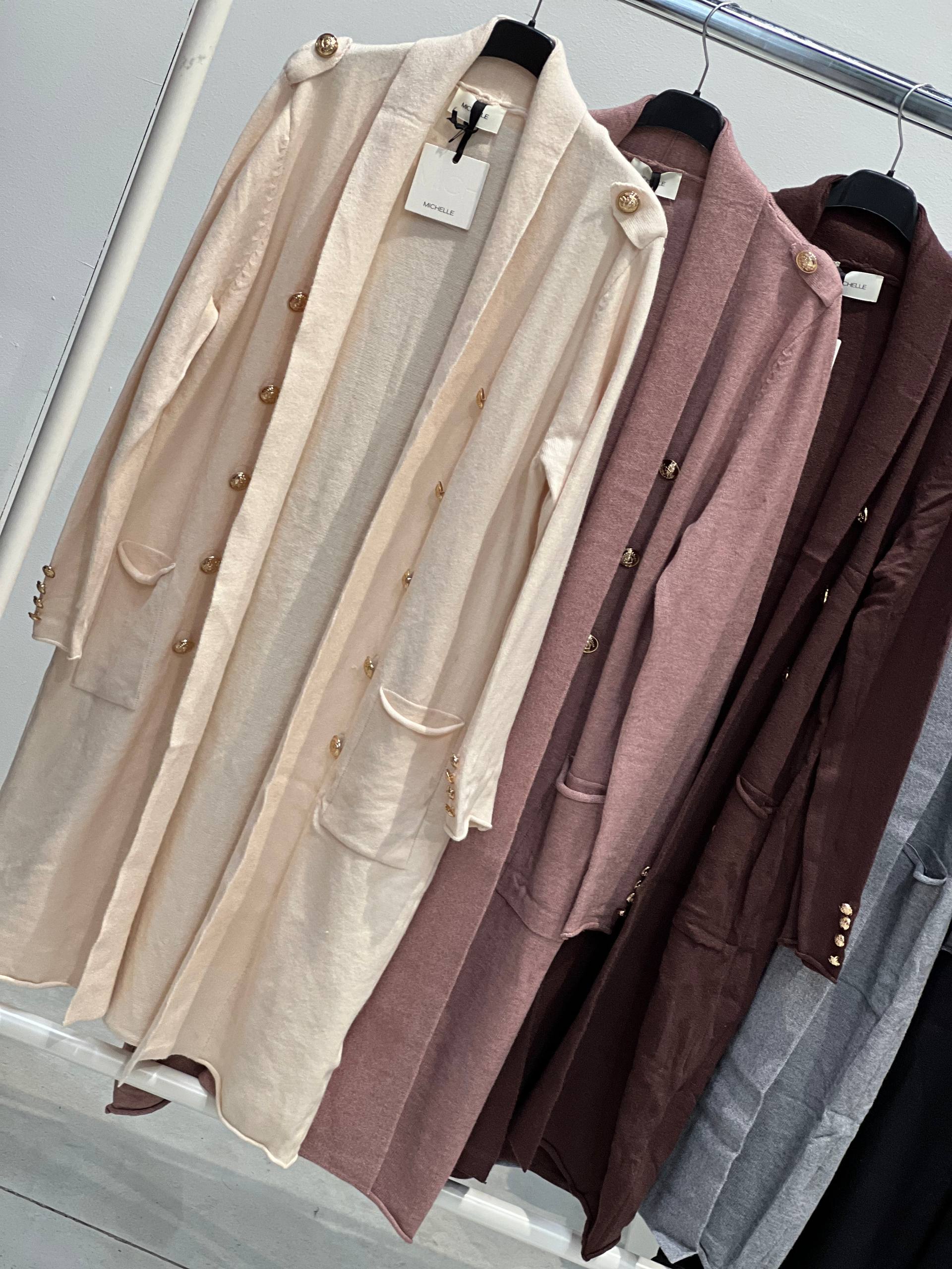 Amelie Follies (Michelle)