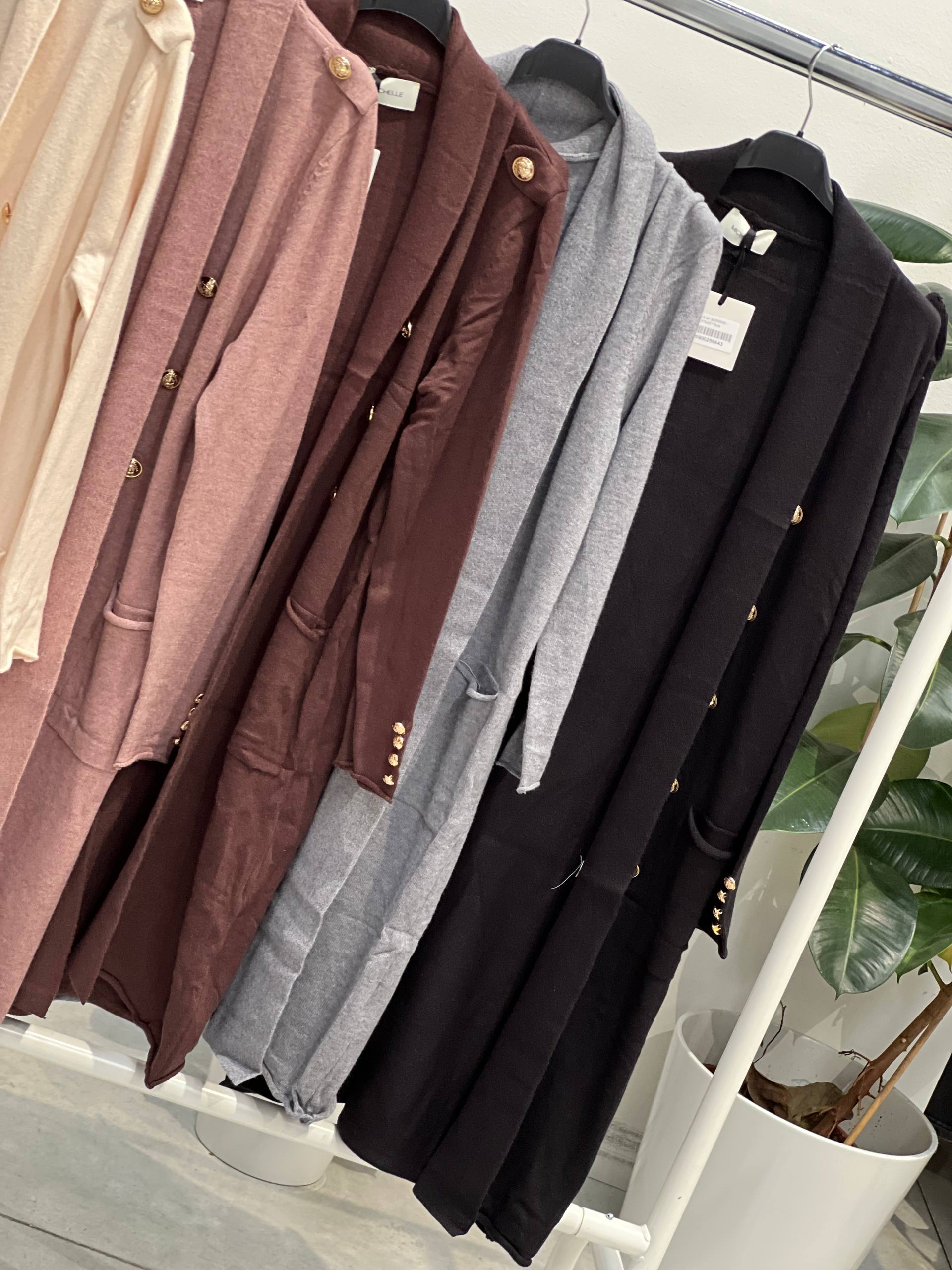 Amelie Follies (Michelle)