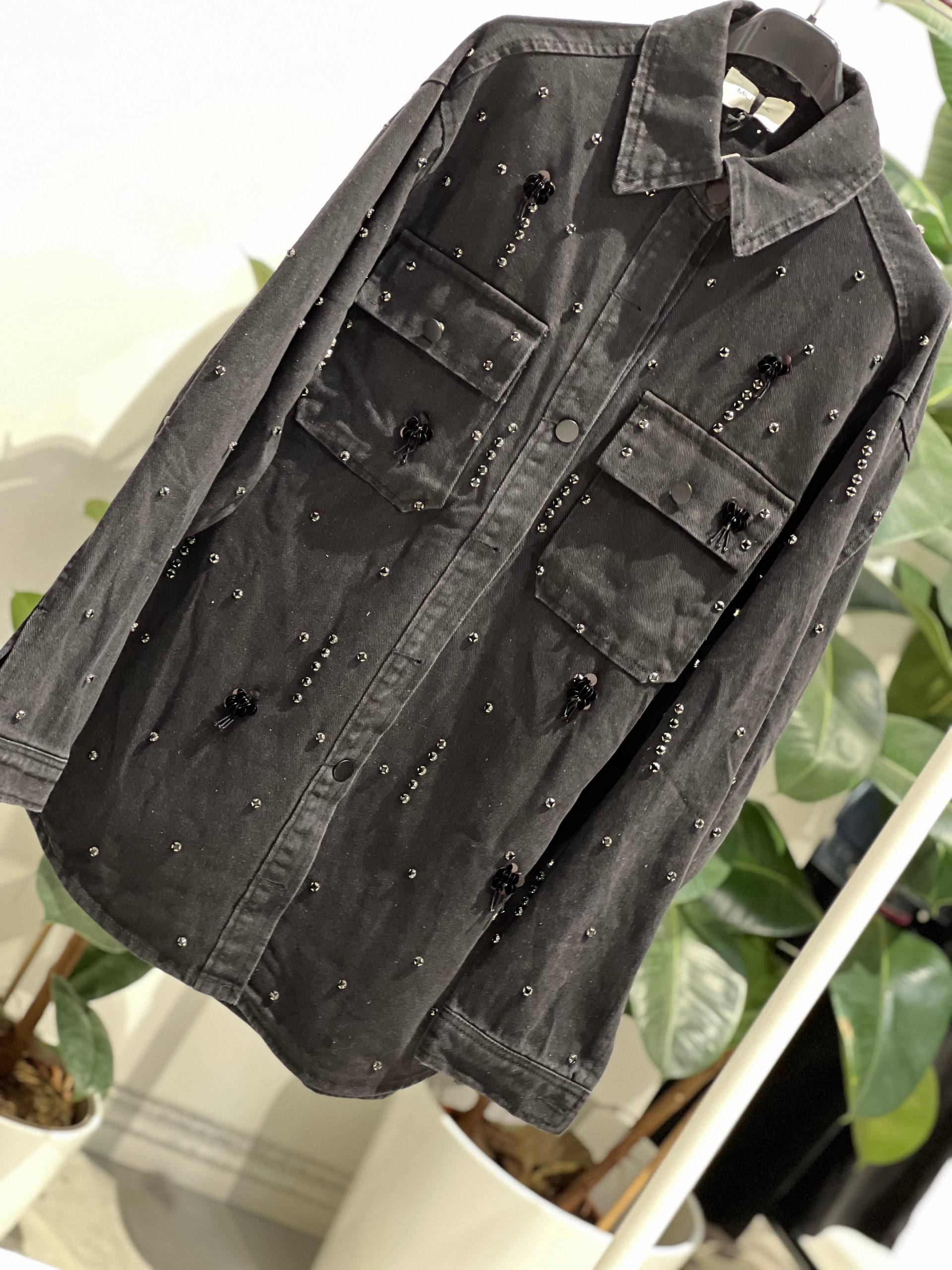 Amelie Follies (Michelle)