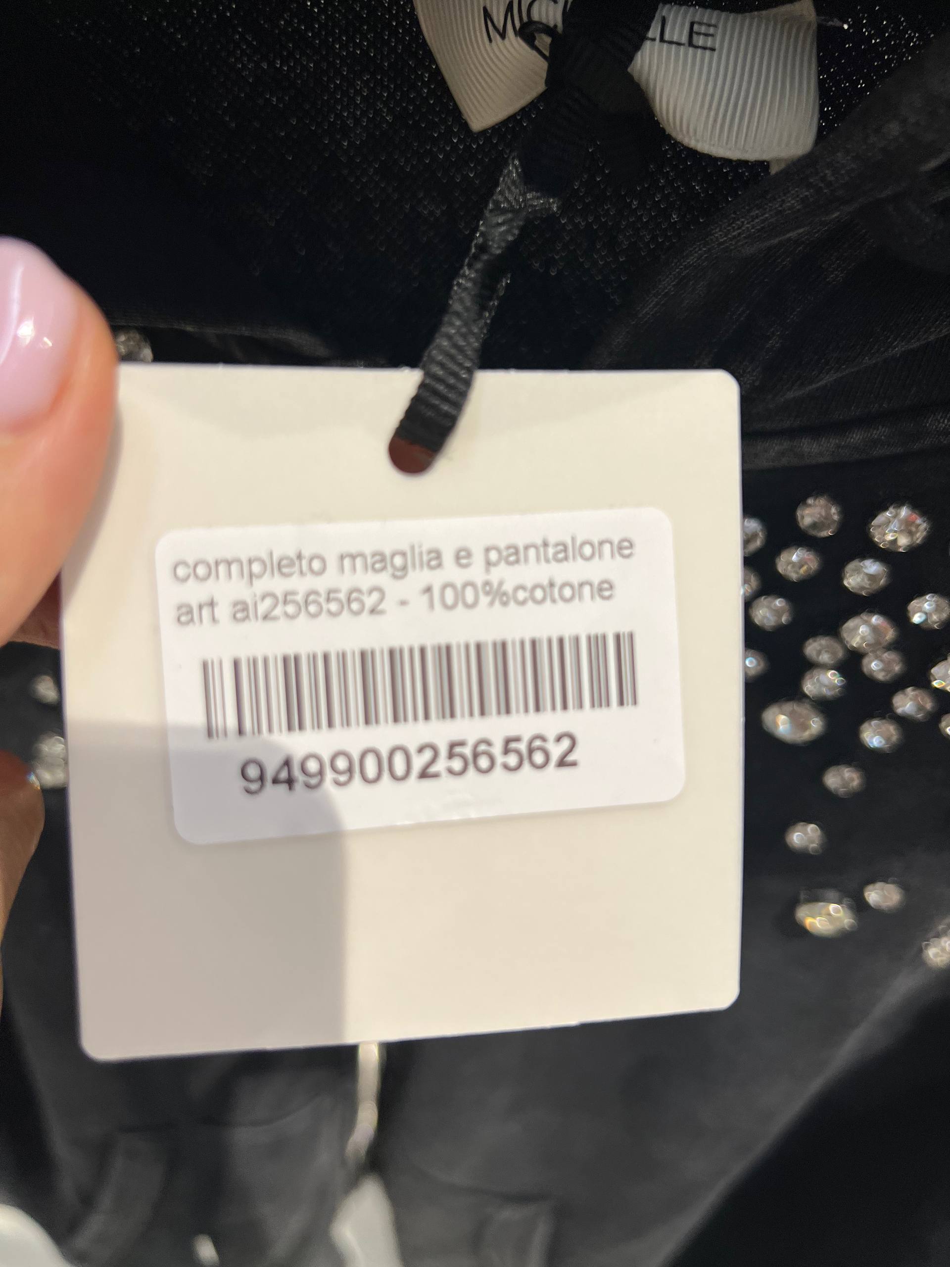 Amelie Follies (Michelle)