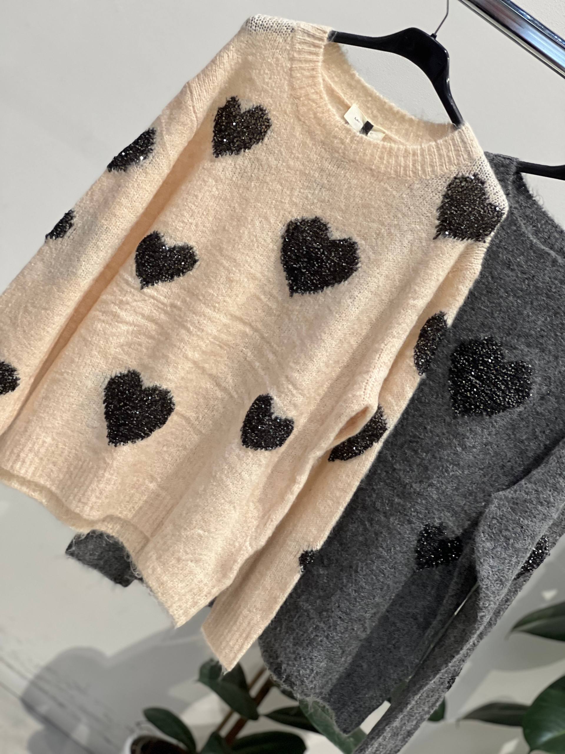 Amelie Follies (Michelle)