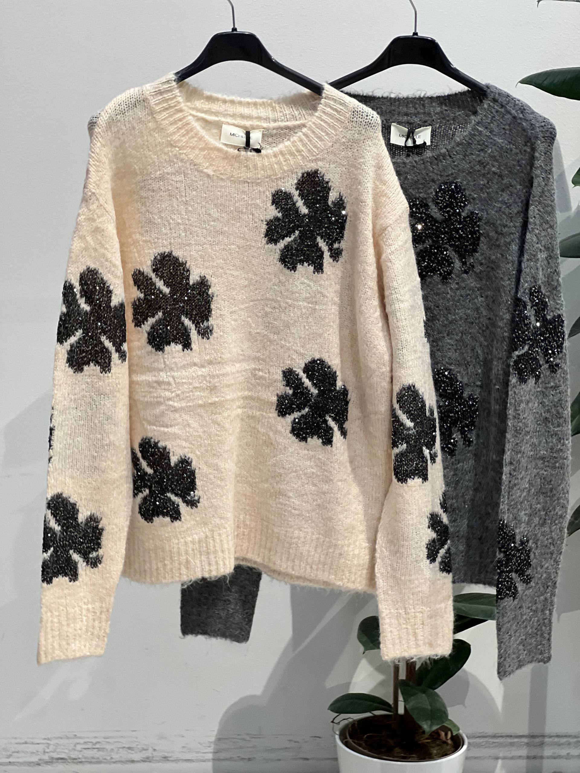 Amelie Follies (Michelle)