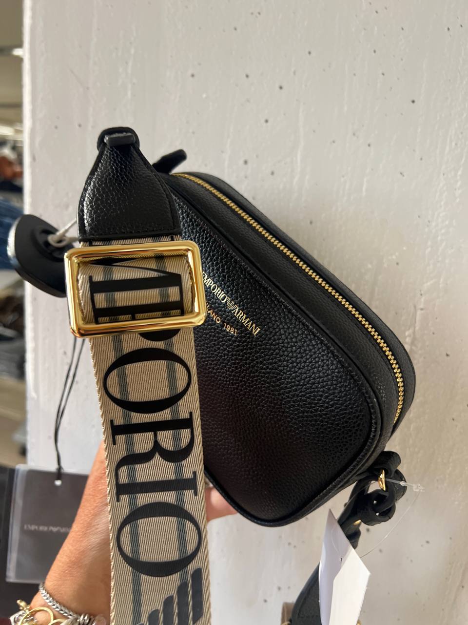 Outlet Фото Outlet