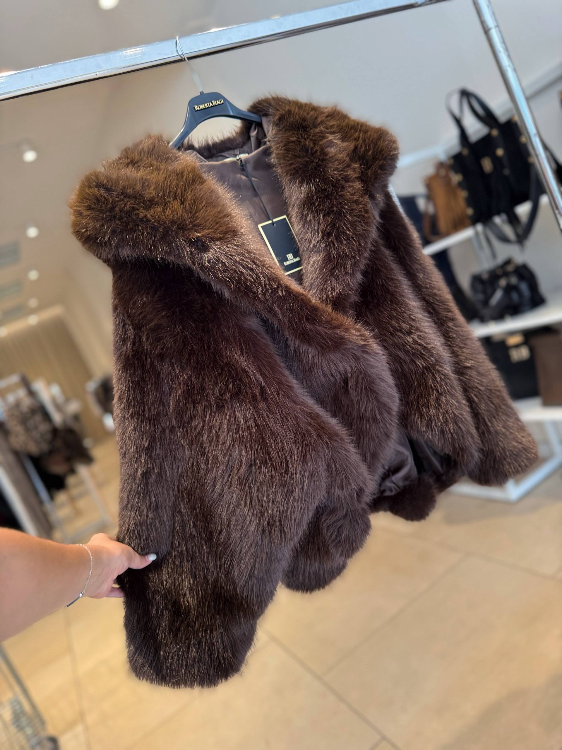 Итальянская одежда, бренд Roberta Biagi, арт. 73926508
