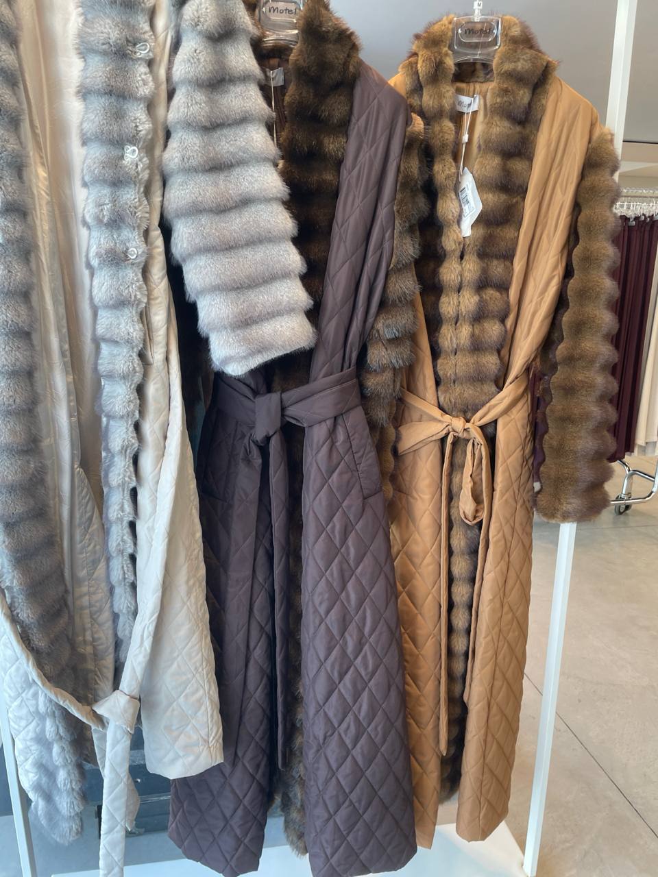 Adora Фото Adora