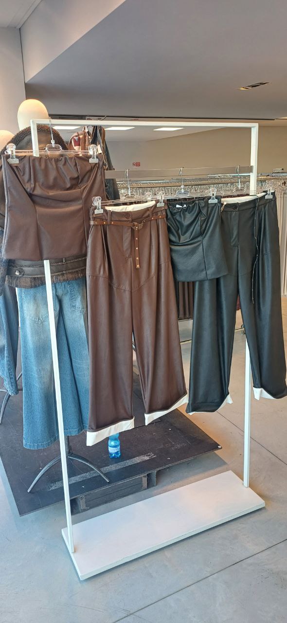 Adora Фото Adora