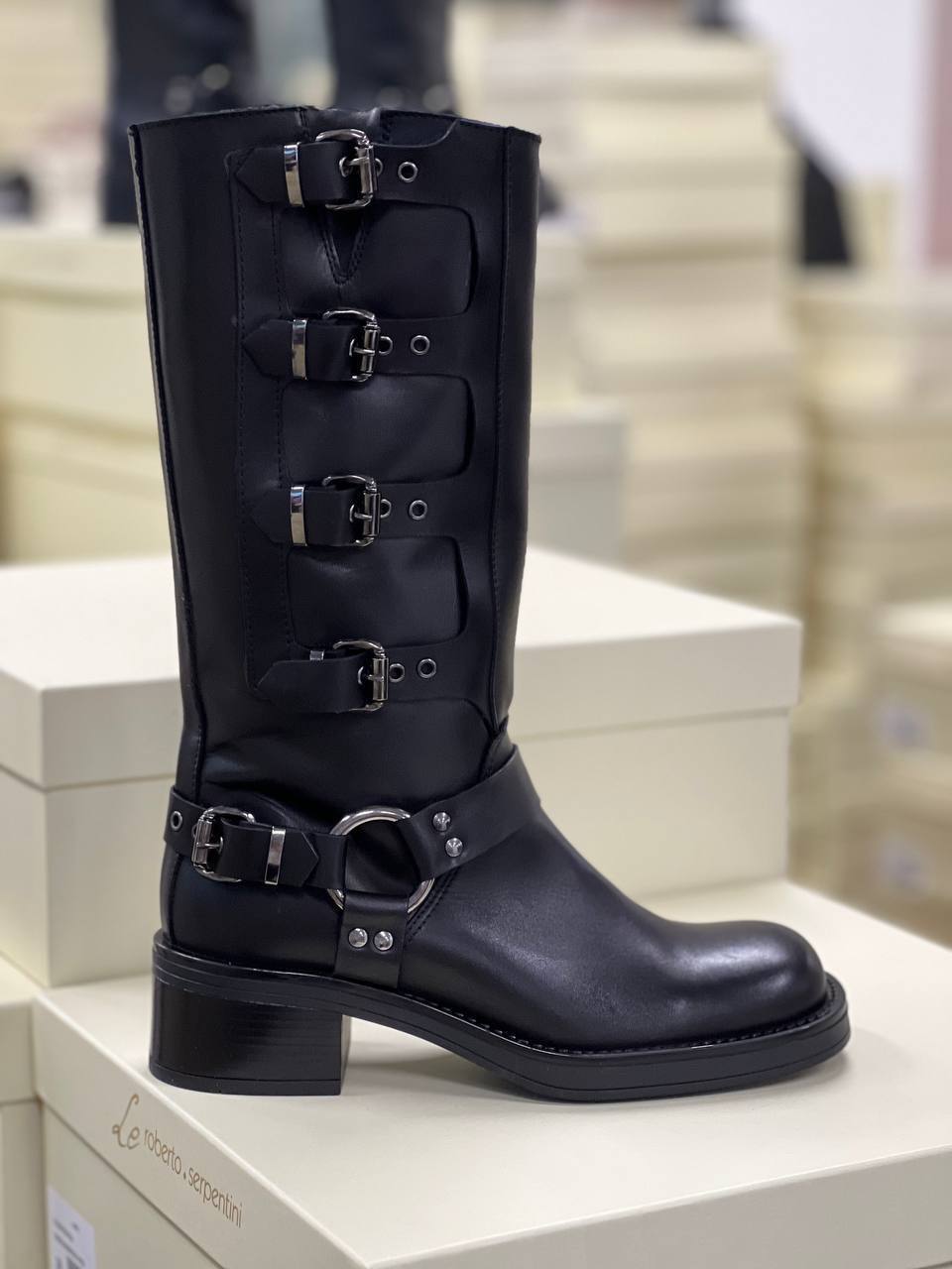 Фото Roberto Serpentini