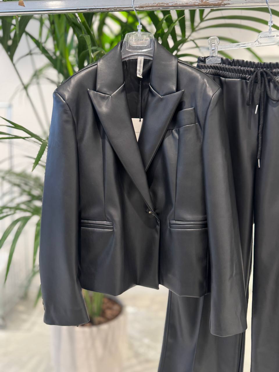 Фото Tensione in