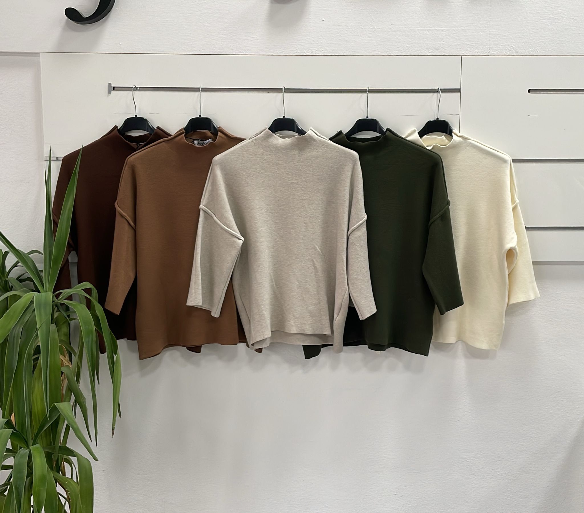 Фото Joie Clair (J-Clair)