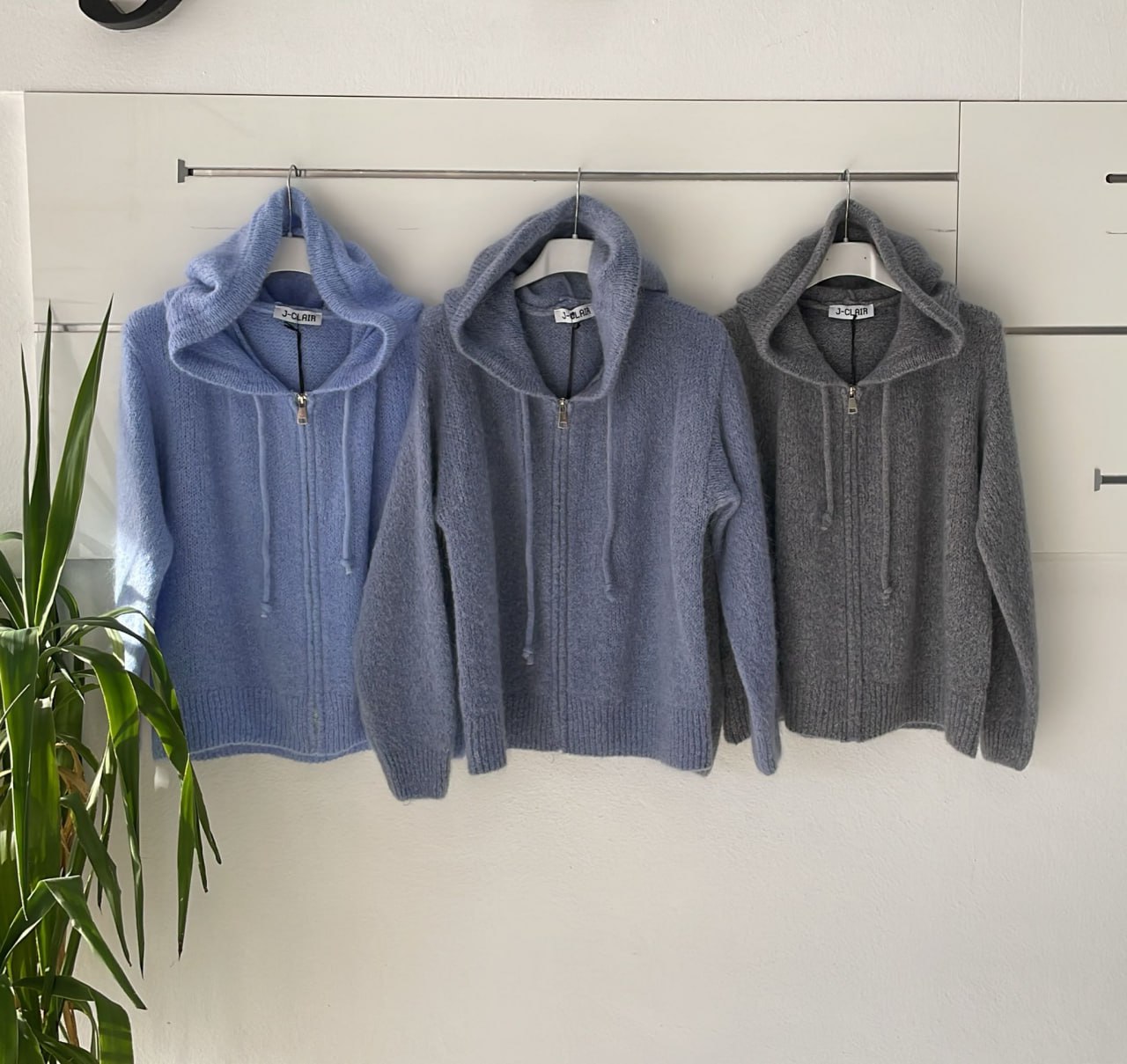 Фото Joie Clair (J-Clair)