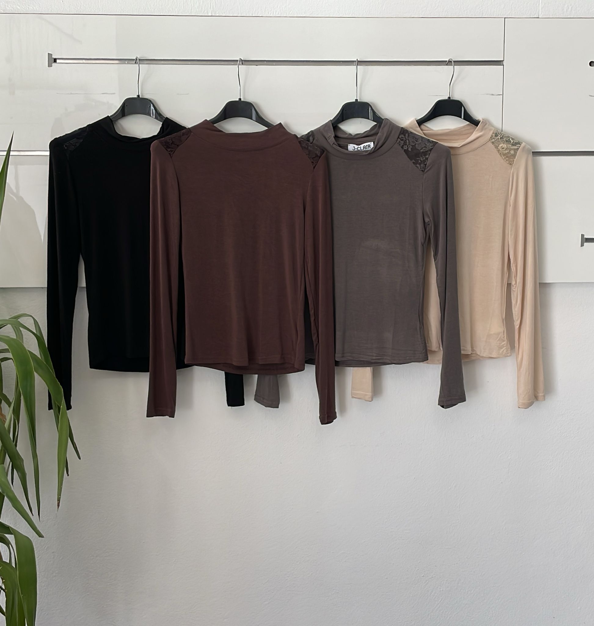 Фото Joie Clair (J-Clair)