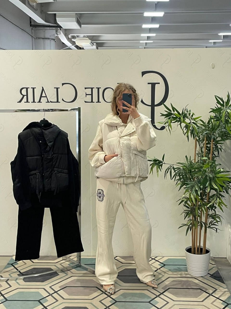 Фото Joie Clair (J-Clair)