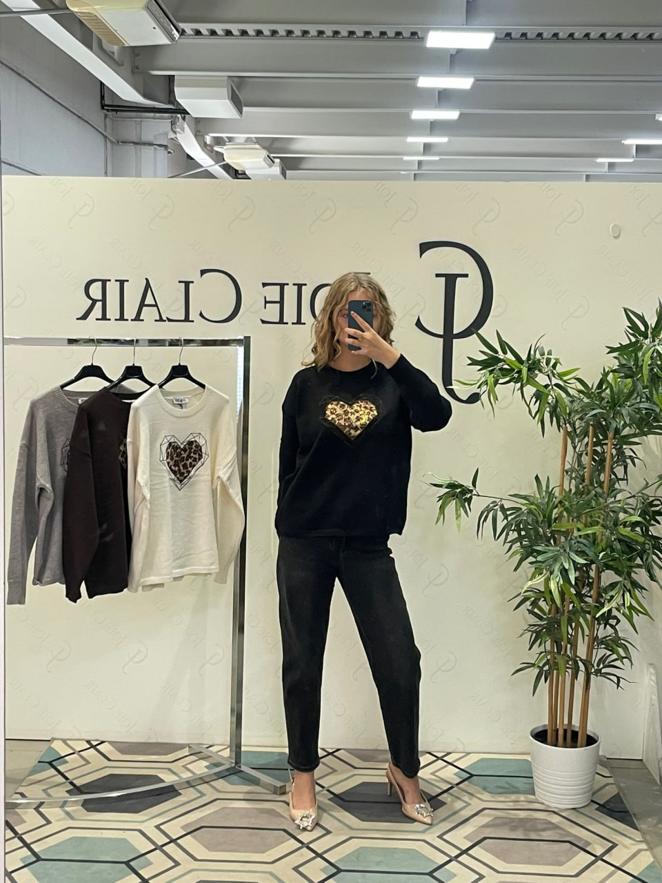 Фото Joie Clair (J-Clair)