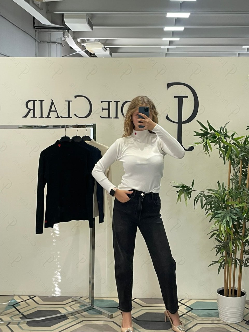 Фото Joie Clair (J-Clair)